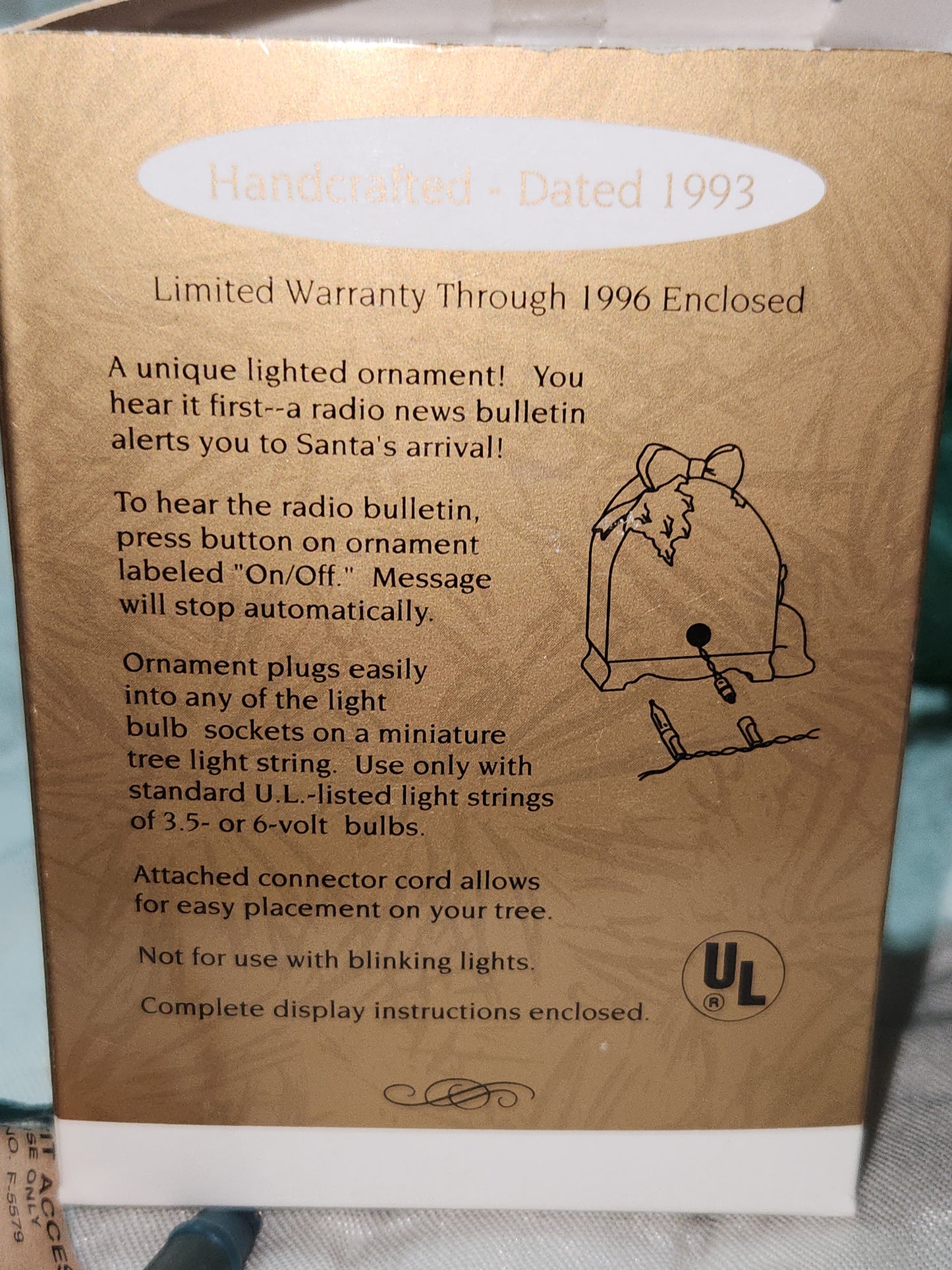 Vintage Hallmark Keepsake Ornament 1993 Radio News Flash white cat kitty Magic Voice Sound Light ho891