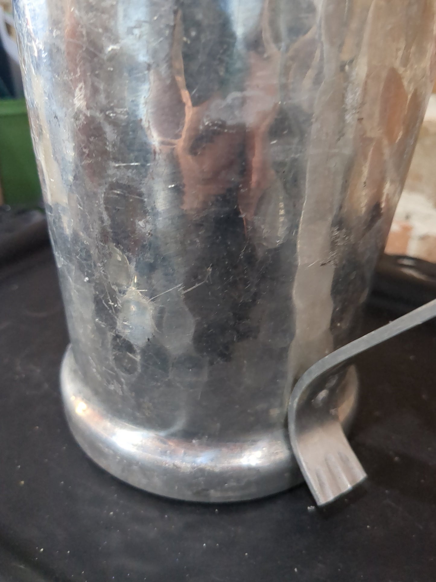 Vintage hammered aluminum pitcher alu115