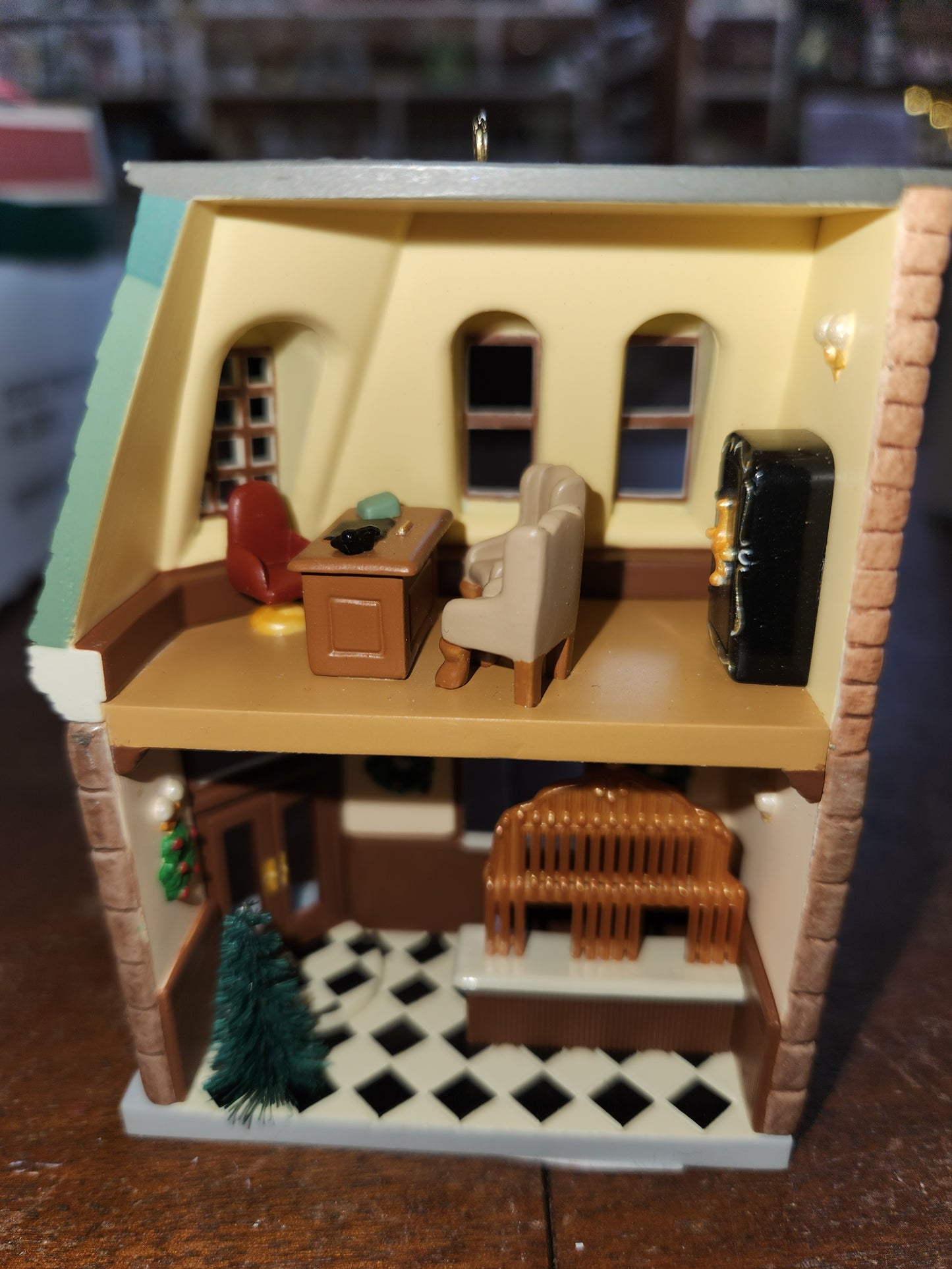 HH2006 2006 bank Ornament Hallmark Nostalgic Houses