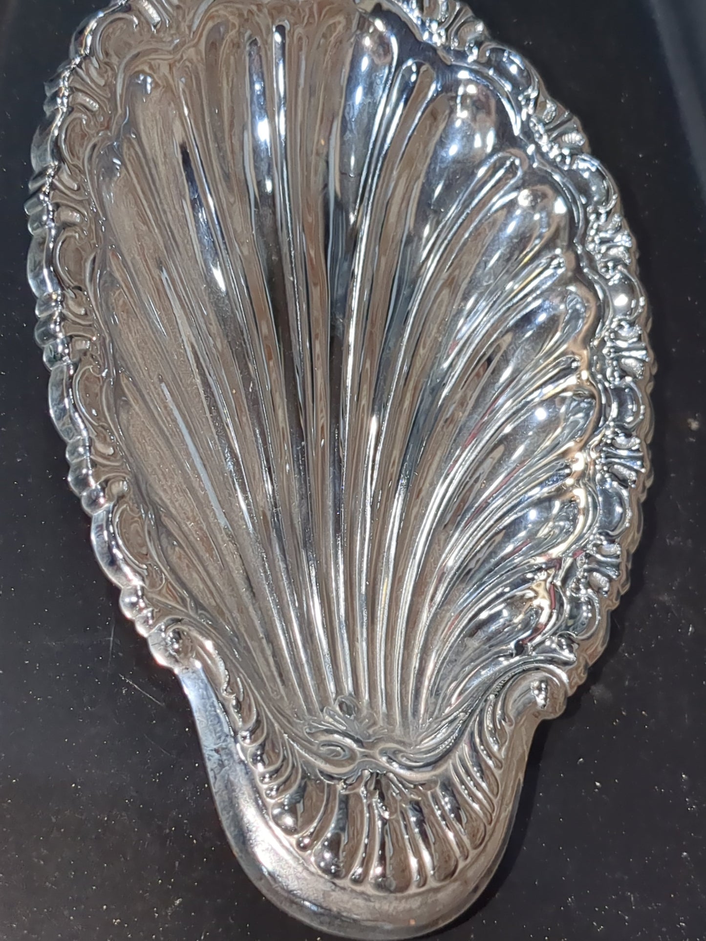 Vintage silverplated Shelton Ware Scalloped Serving Dish spoon rest trinket dish sil56
