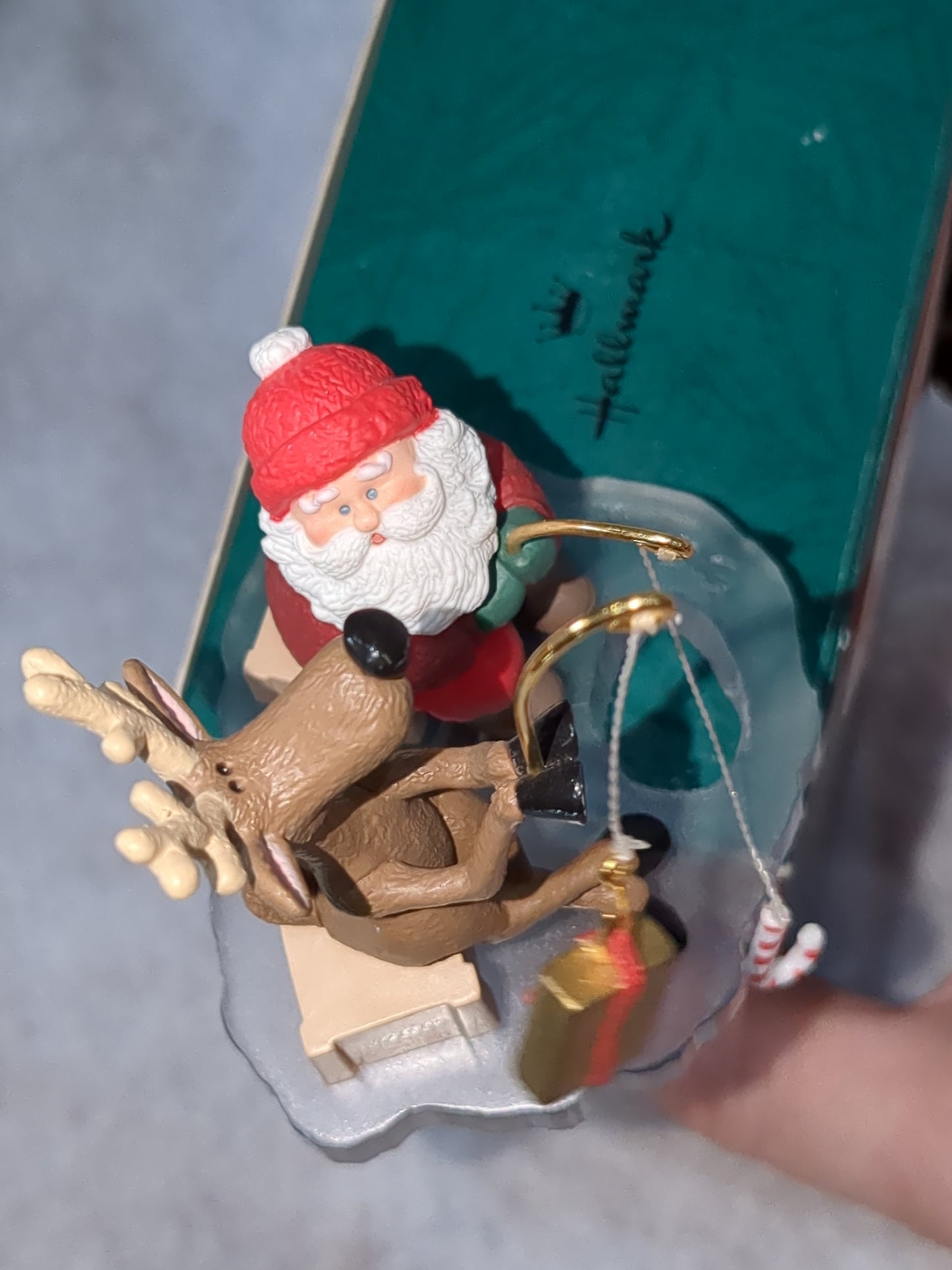 Hallmark keepsake Collectors Club ornament Fishing for Fun 1995 ho48
