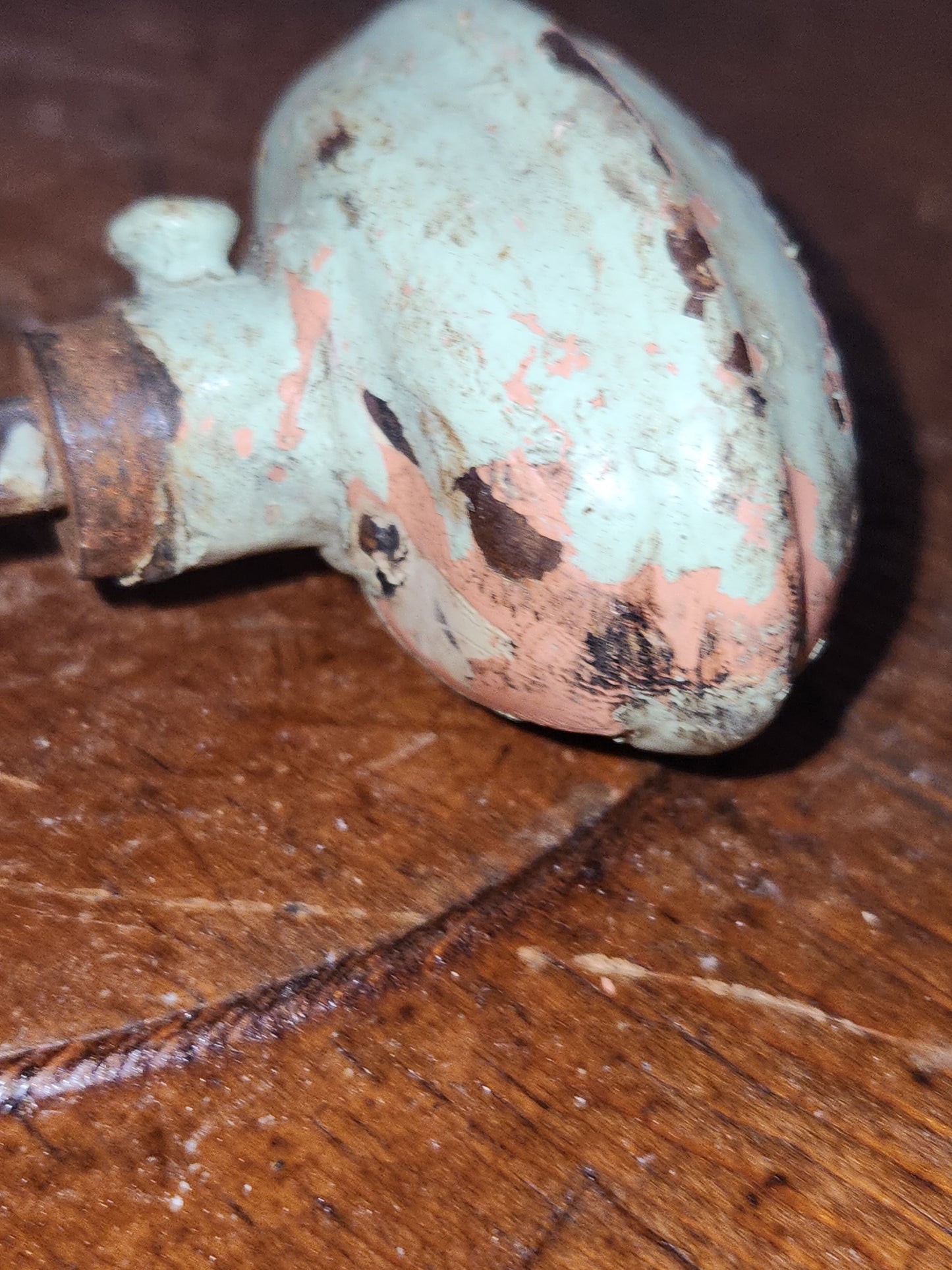 Antique Metal Painted Door Knobs attached to a stem Magnetic kn22