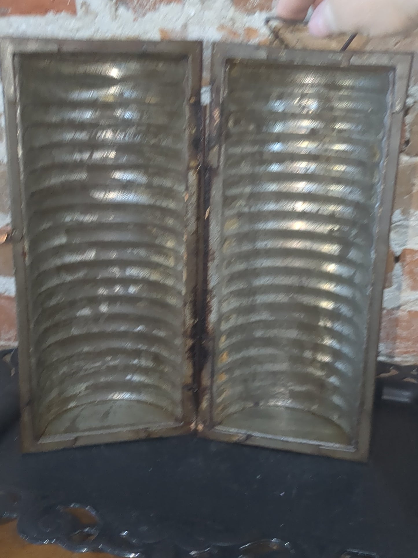 1890's Hinged Bread Pan Viewing Window round bread roll mould loaf baking pan pudding pan antique kit893