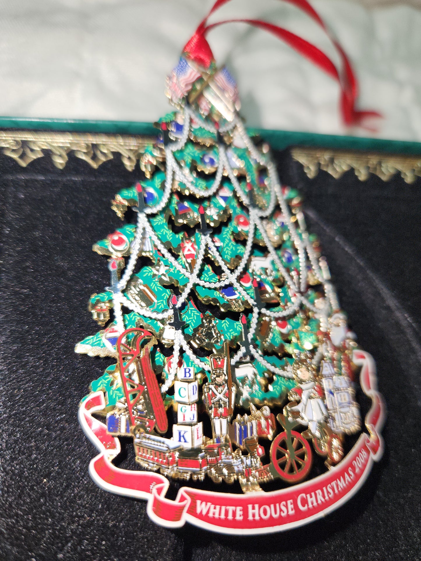 The White House Historical Association Collectible Christmas Ornament 2008 President Benjamin Harrison wh2008