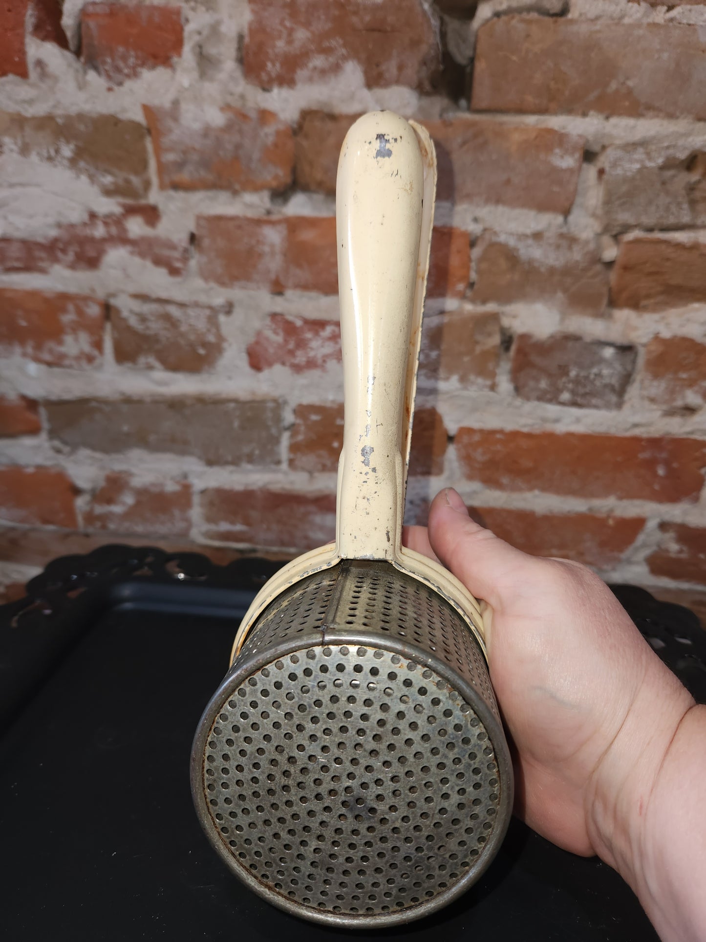 Vintage Handy Things Potato Ricer Michigan tan handle kit57