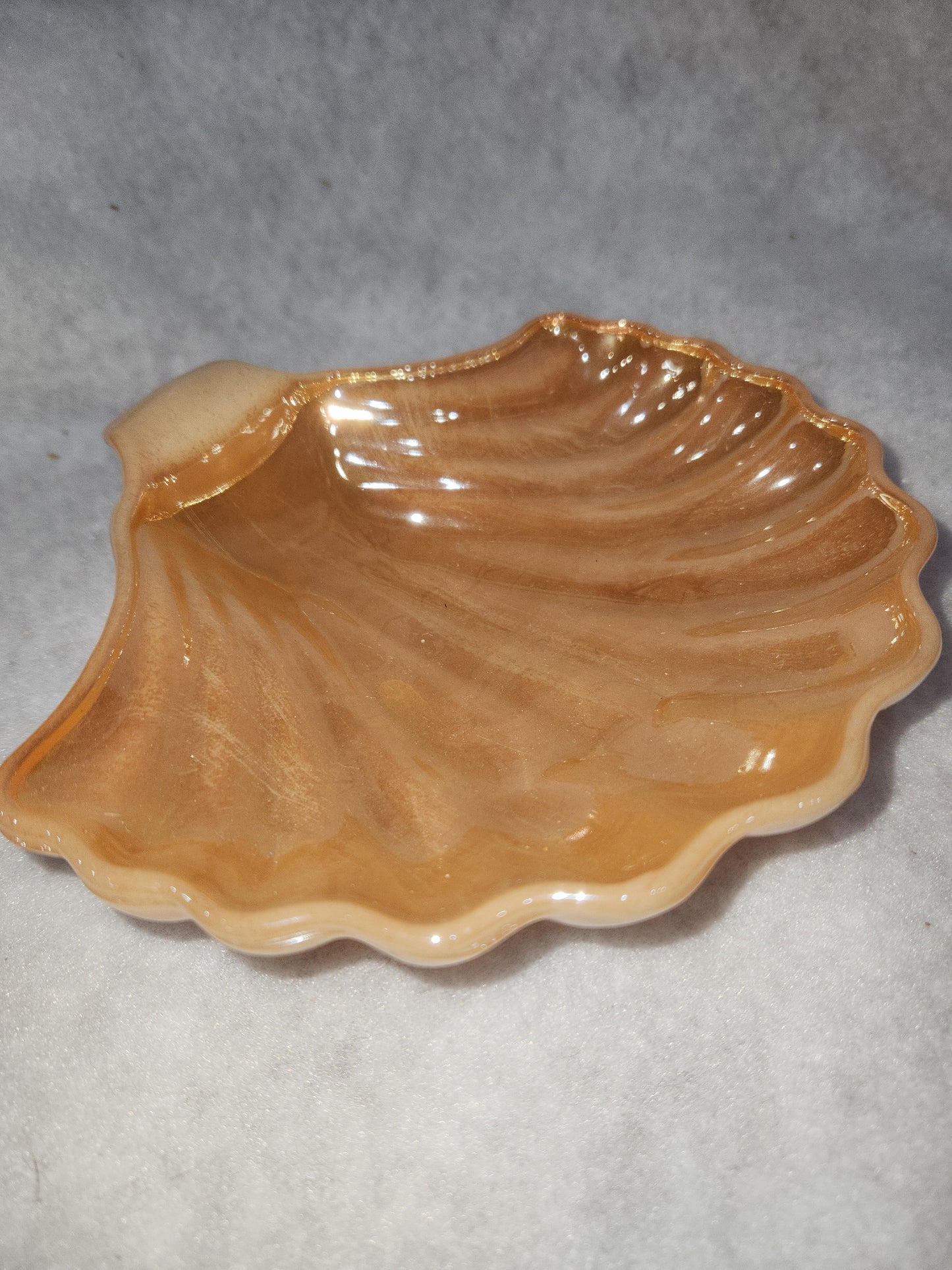 Vintage Anchor Hocking Fire King Peach Lusterware Clam Shell Candy Dish gl605