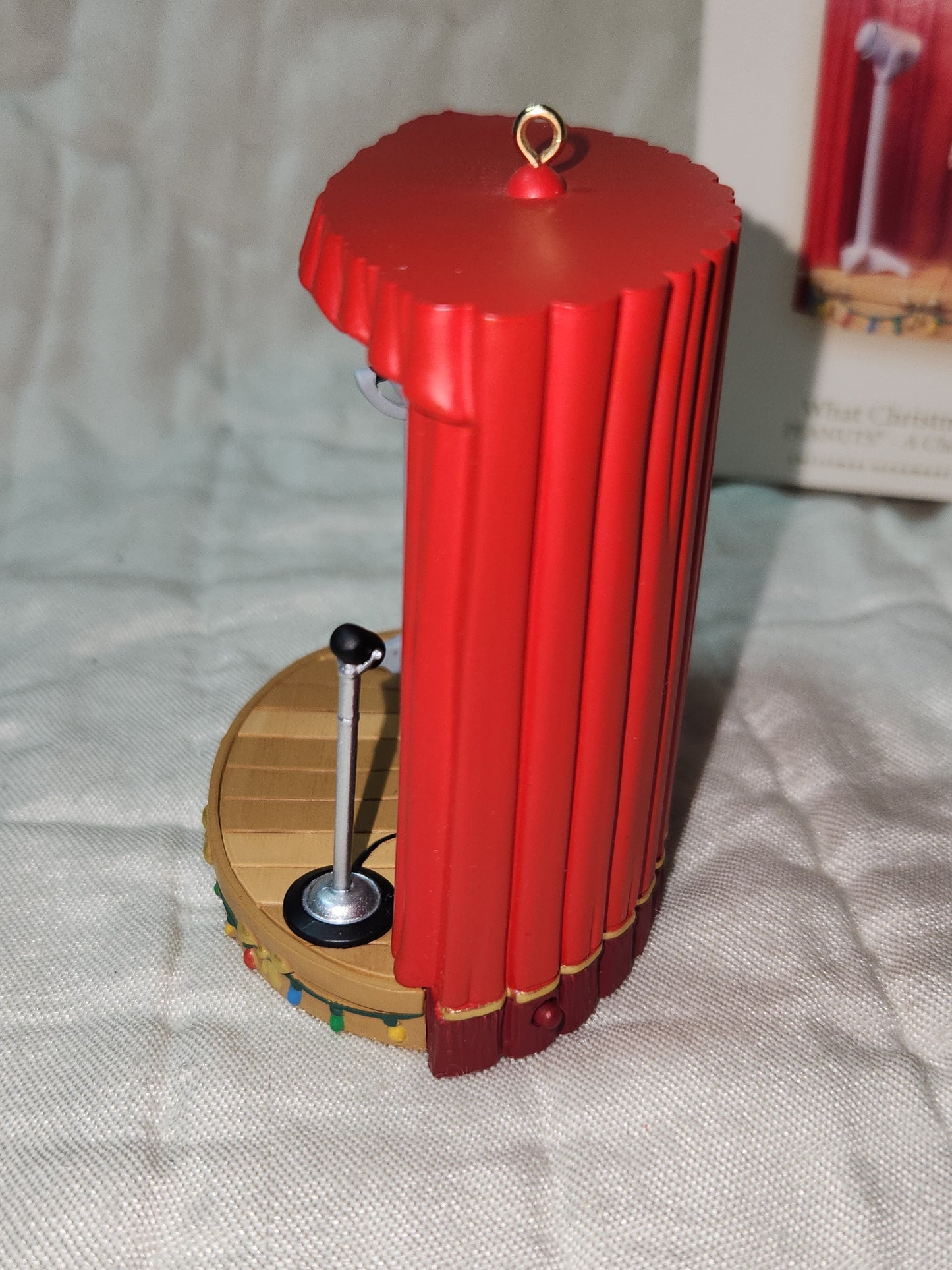 Hallmark Keepsake Ornament 2007 What Christmas Is All About Peanuts - A Charlie Brown Christmas magic sound light