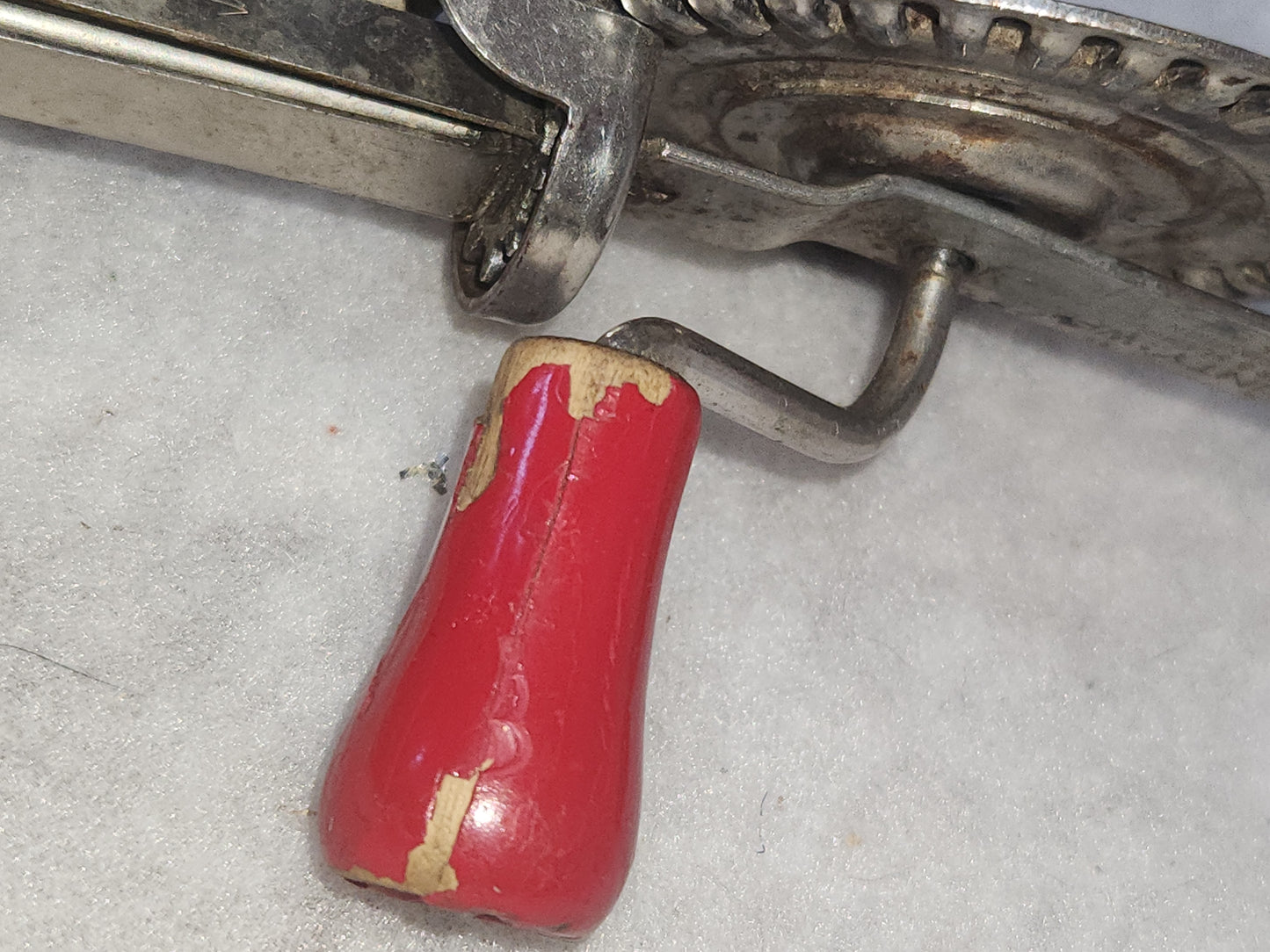 Vintage Dainty Whirl Hand Mixer Beater with Red Wood Handle and knob mix7