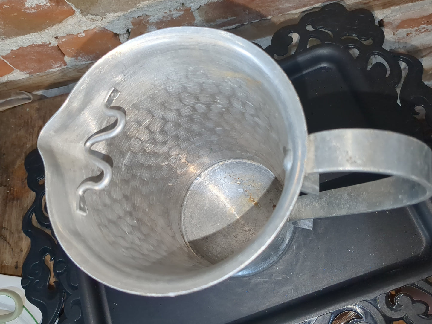 Vintage hammered aluminum pitcher alu115