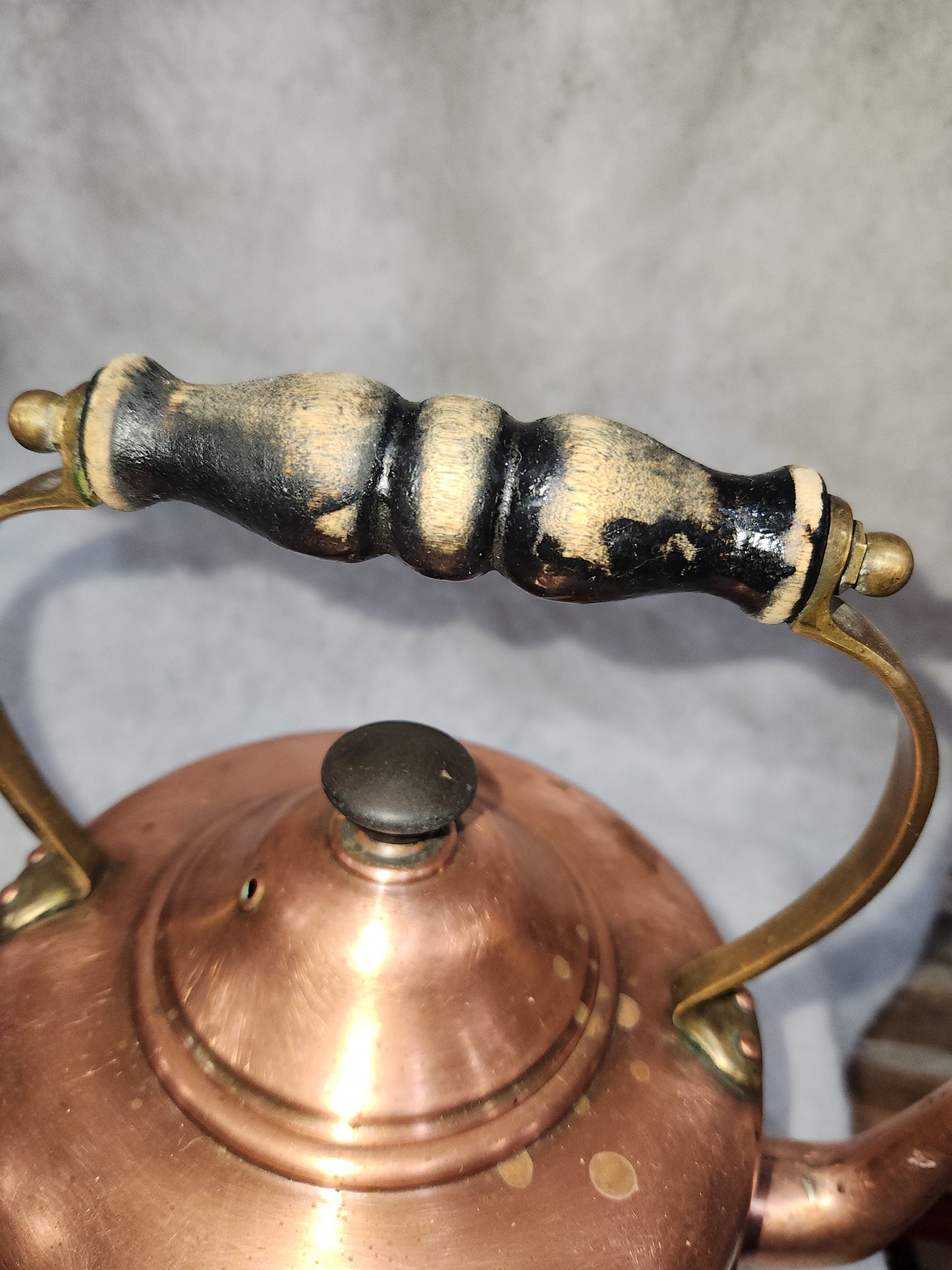 Vintage Copper Tea Pot With Wood Handle made in England kit656