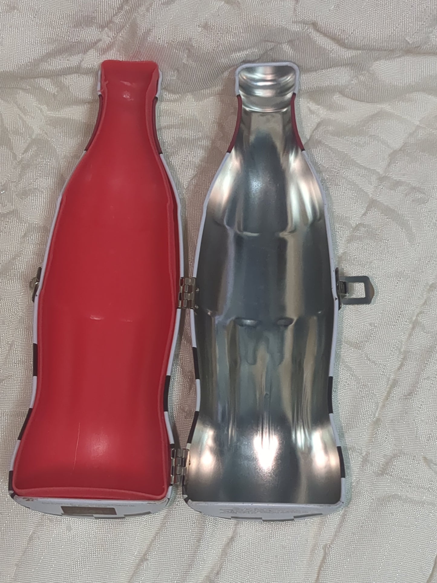 2005 Driving you Thirst Coca-Cola Coke and NASCAR hindged tin cct3