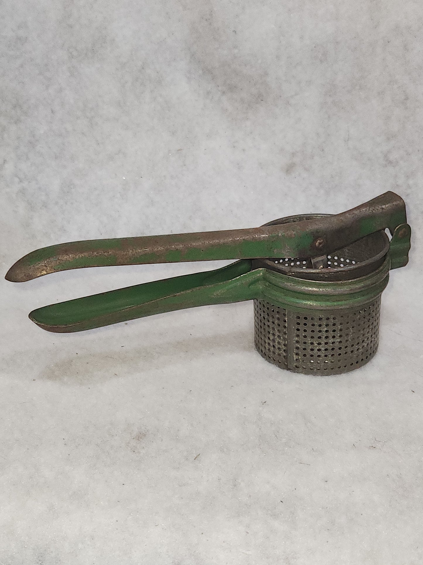 Vintage Potato Ricer Green Handle Universal No Makers Mark kit917
