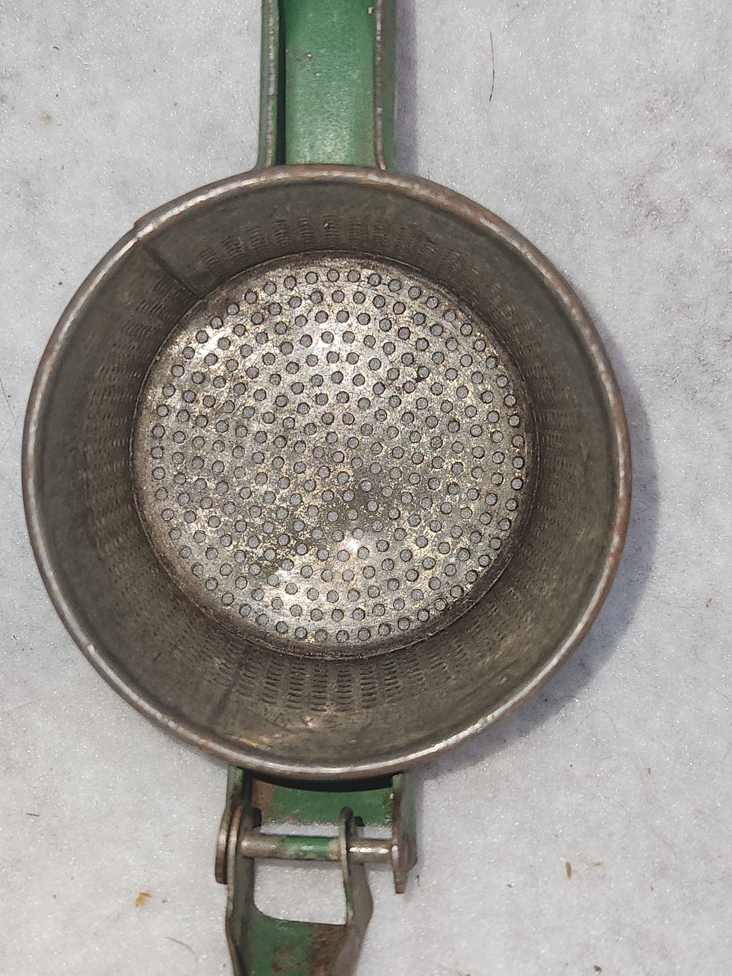 Vintage Potato Ricer Green Handle Universal No Makers Mark kit917