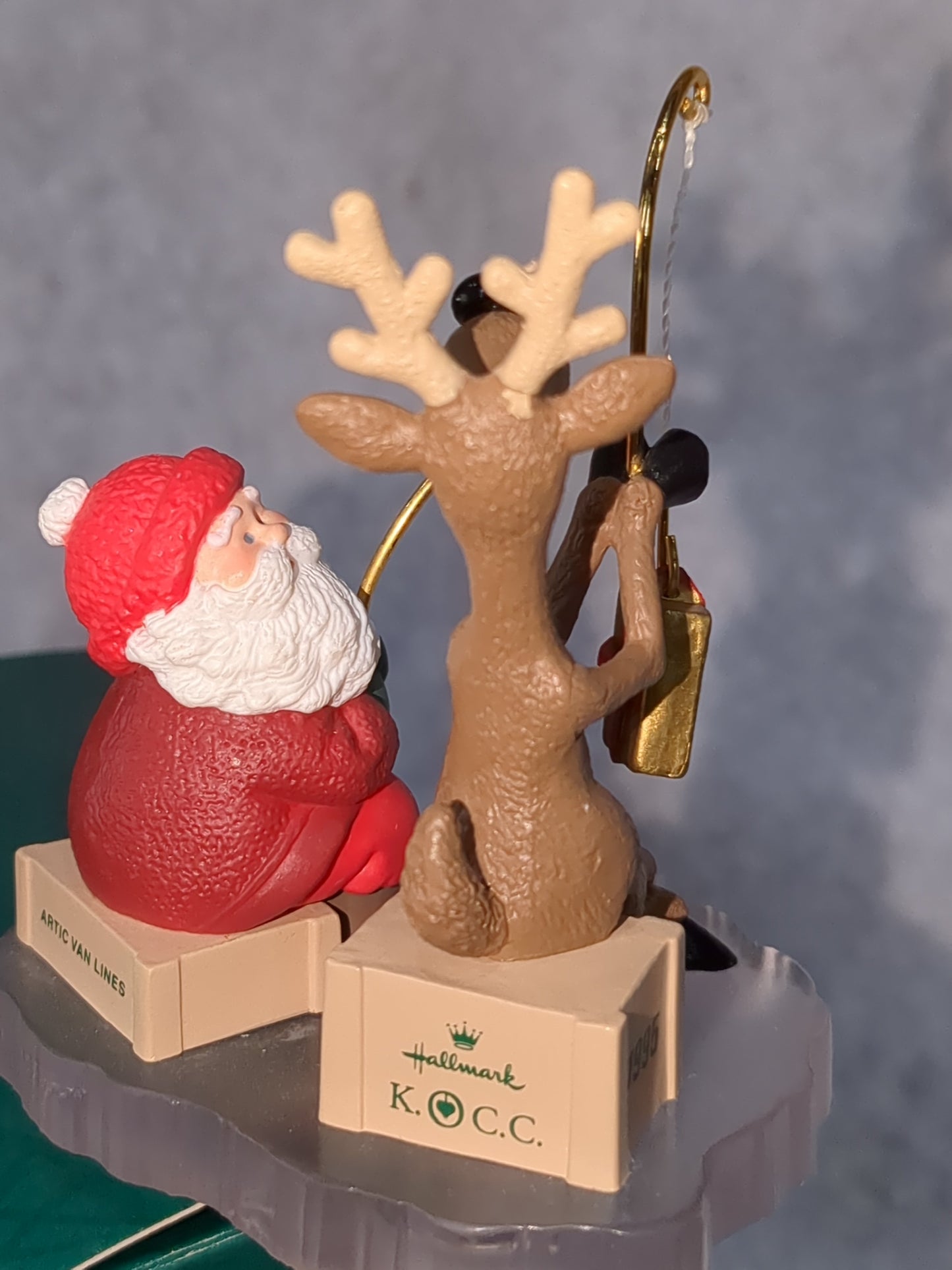 Hallmark keepsake Collectors Club ornament Fishing for Fun 1995 ho48