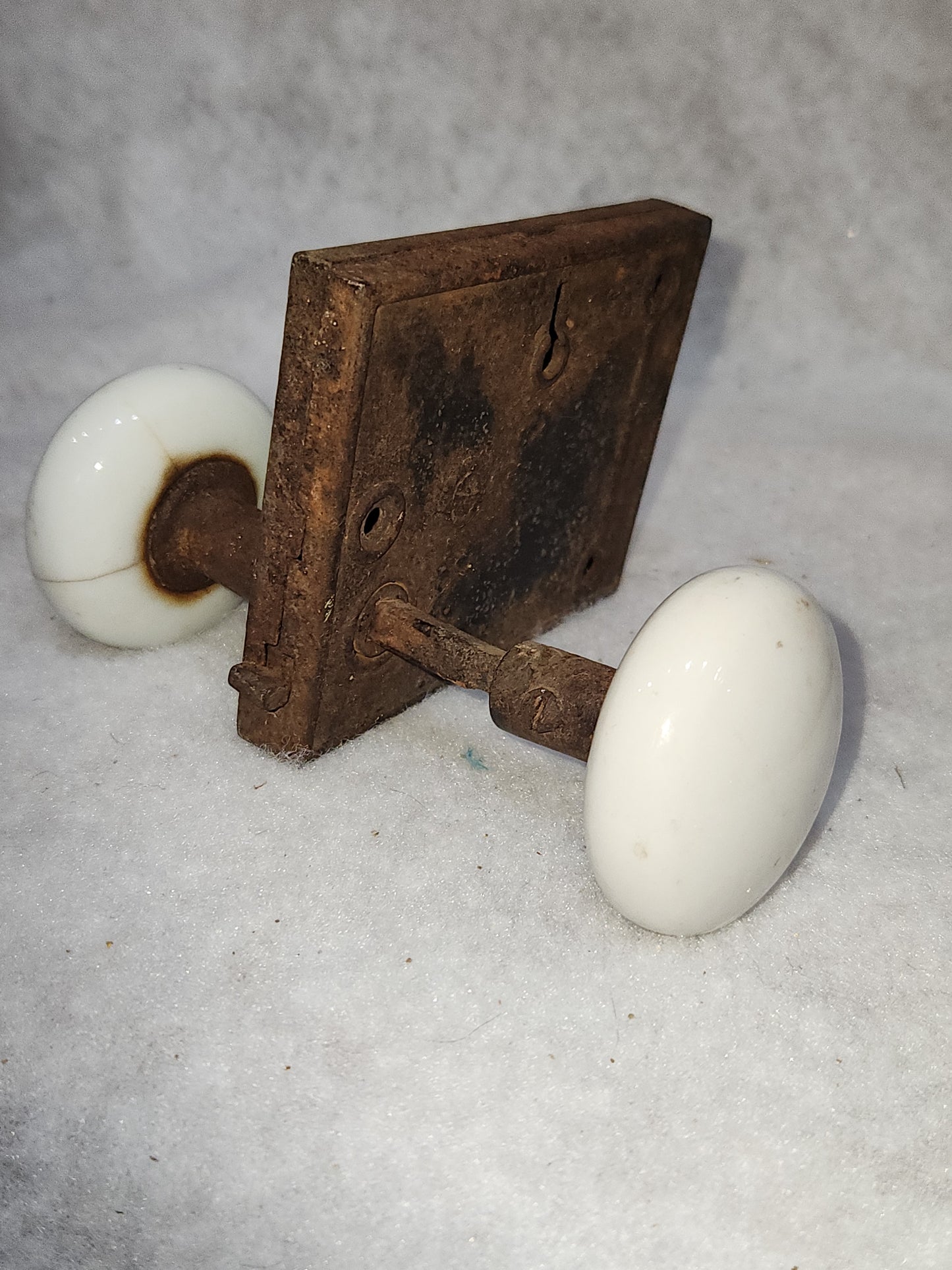 Antique Door Knob and Lock Set kn2