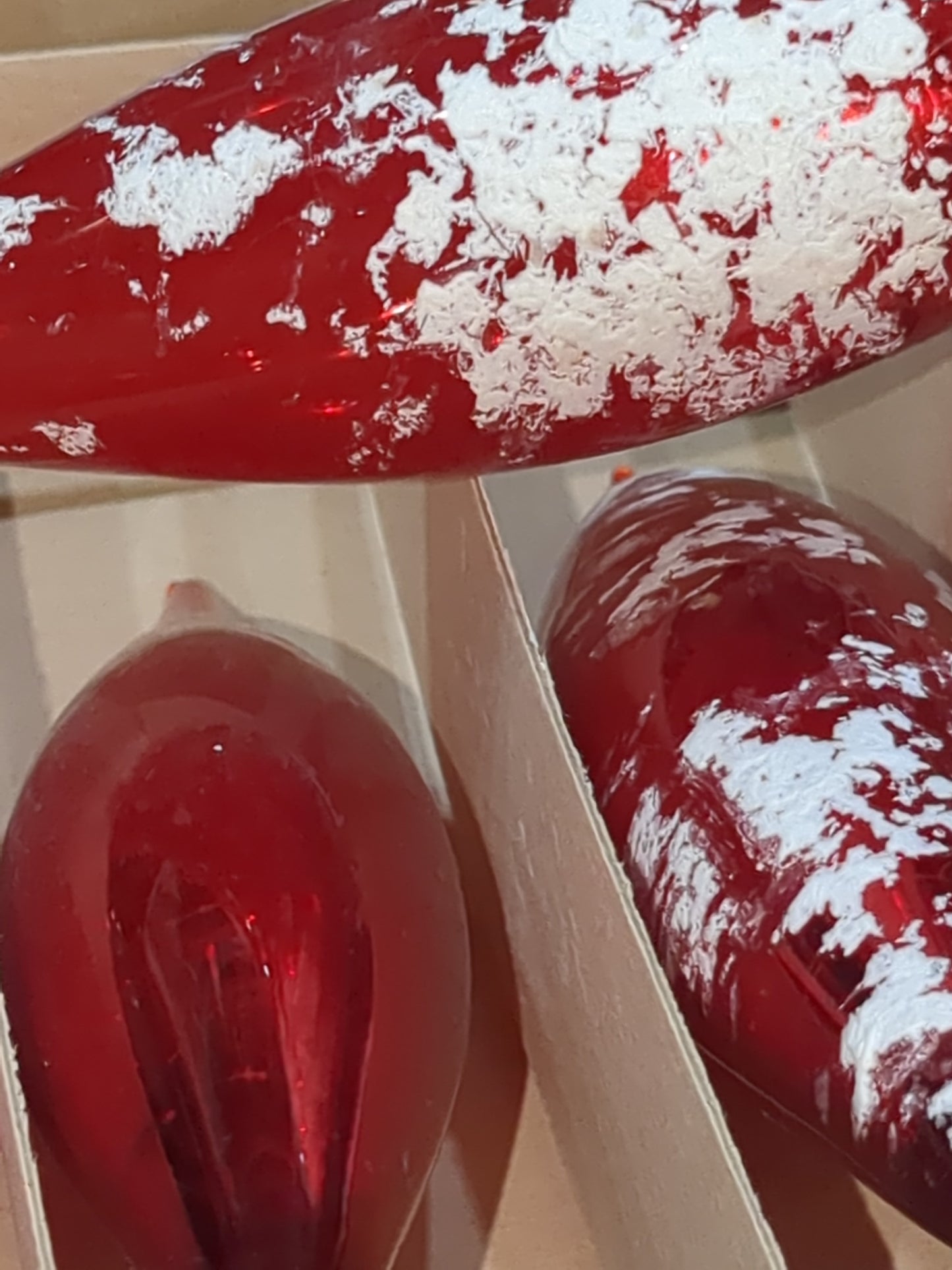 Bo20 vintage red teardrop ornaments
