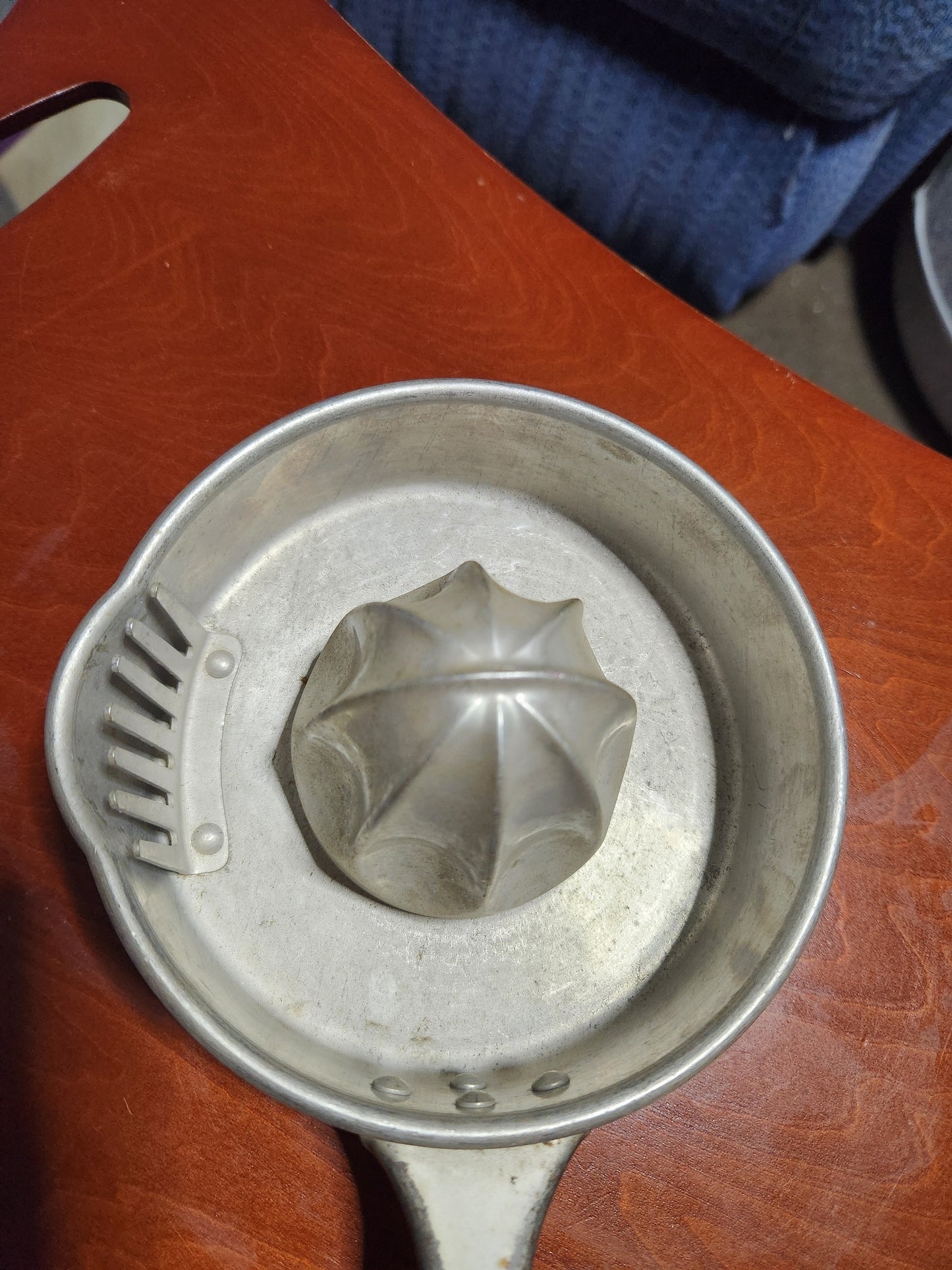 Vintage Kwicky Aluminum Juicer made by Quam-Nichols Co Chicago USA pat #141788 juic5