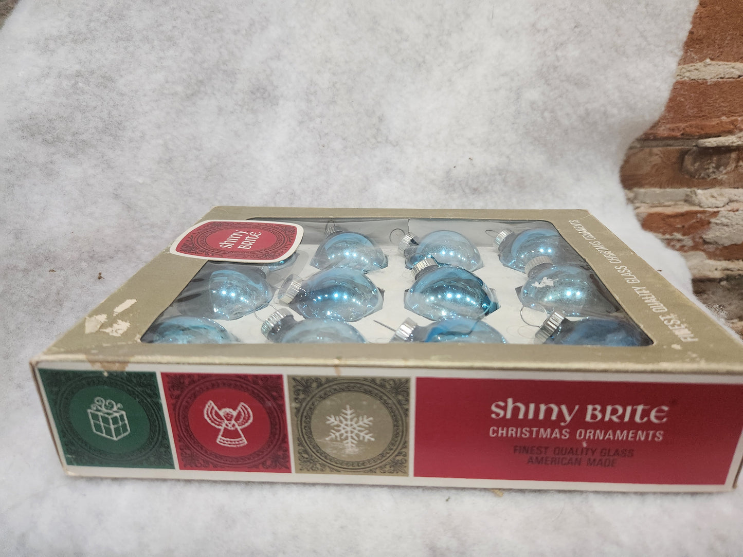 Box of Shiny Brite Brite turquoise ornament 1 1/2" bo61
