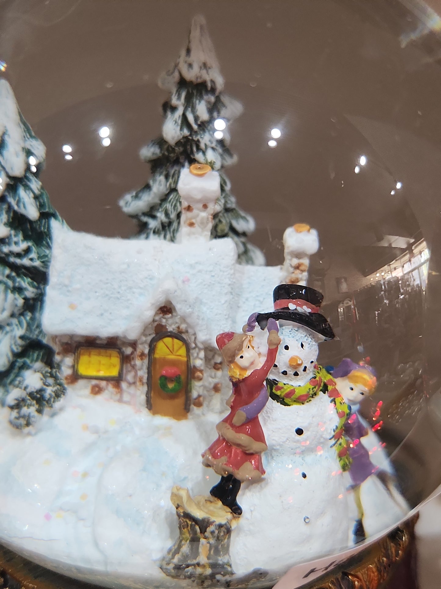 6" H Musical Holiday Themes globe snowman children and house sn98