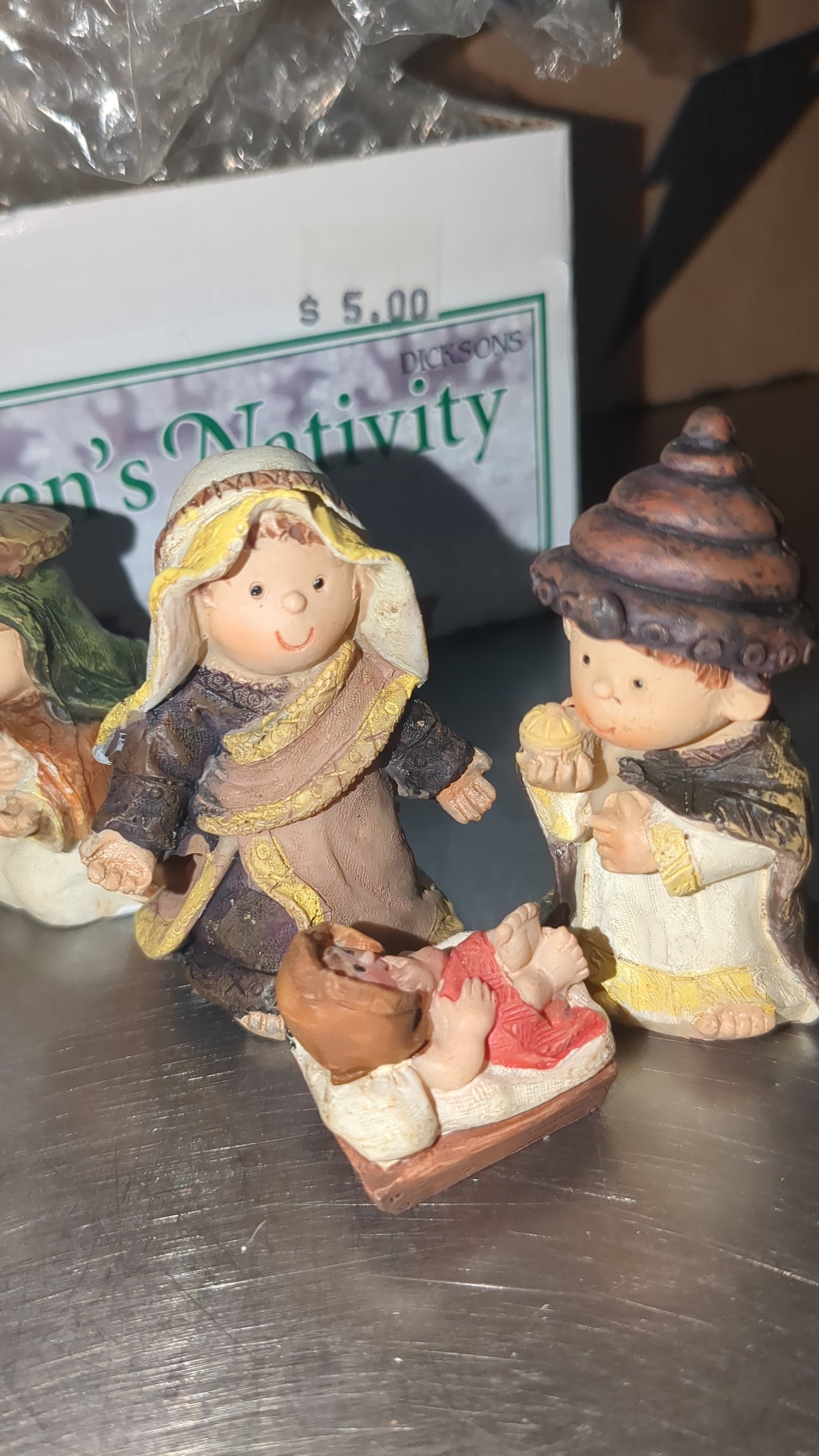 vintage Dixon's children Nativity. Made of resin, 2 and 1/4 in high, and seven pieces cn1