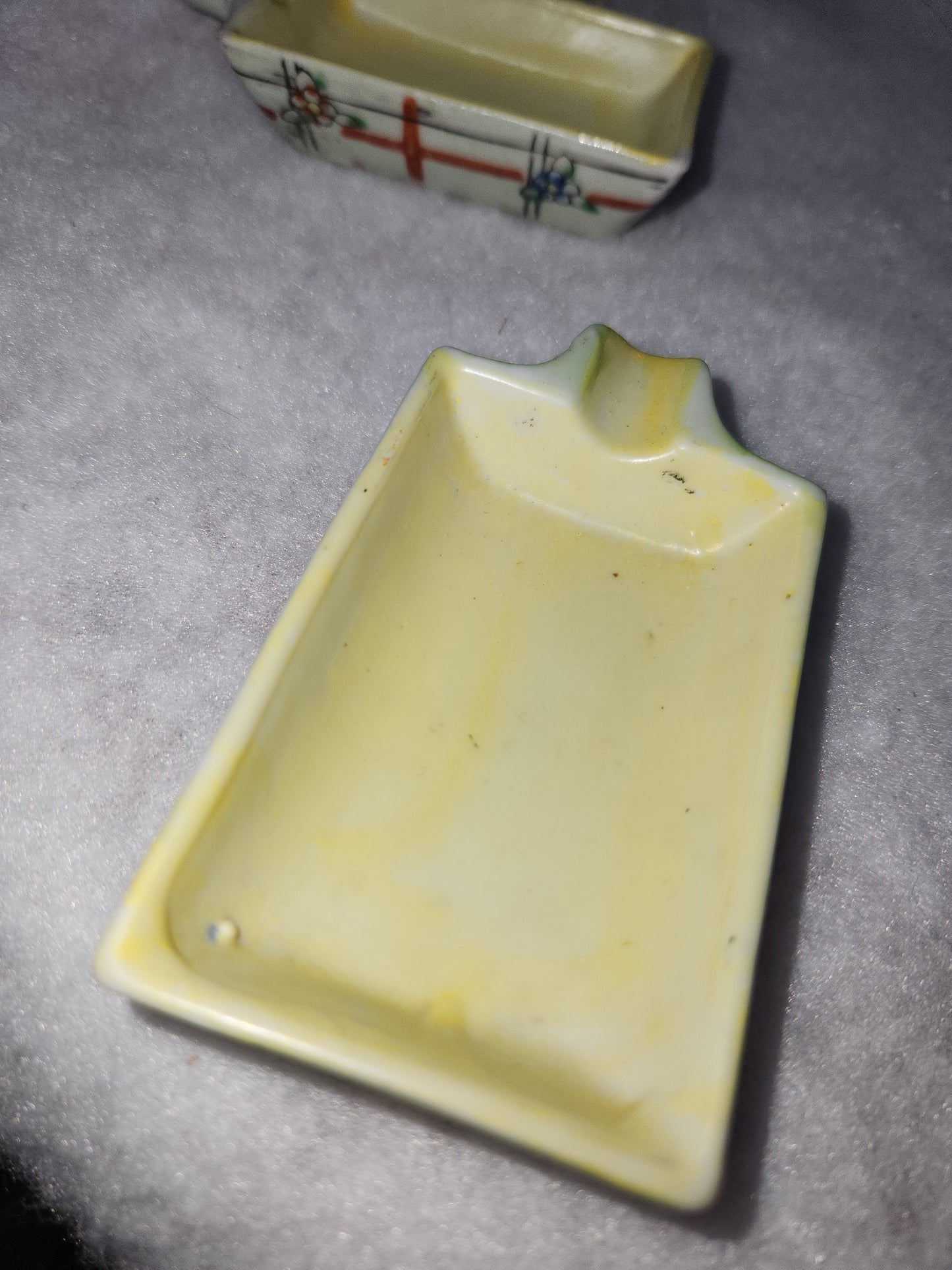 Vintage set of 2 replacement ashtrays for 1940’s Kitty Cat Cigarette box and ashtray set. Ceramic Japan ash2