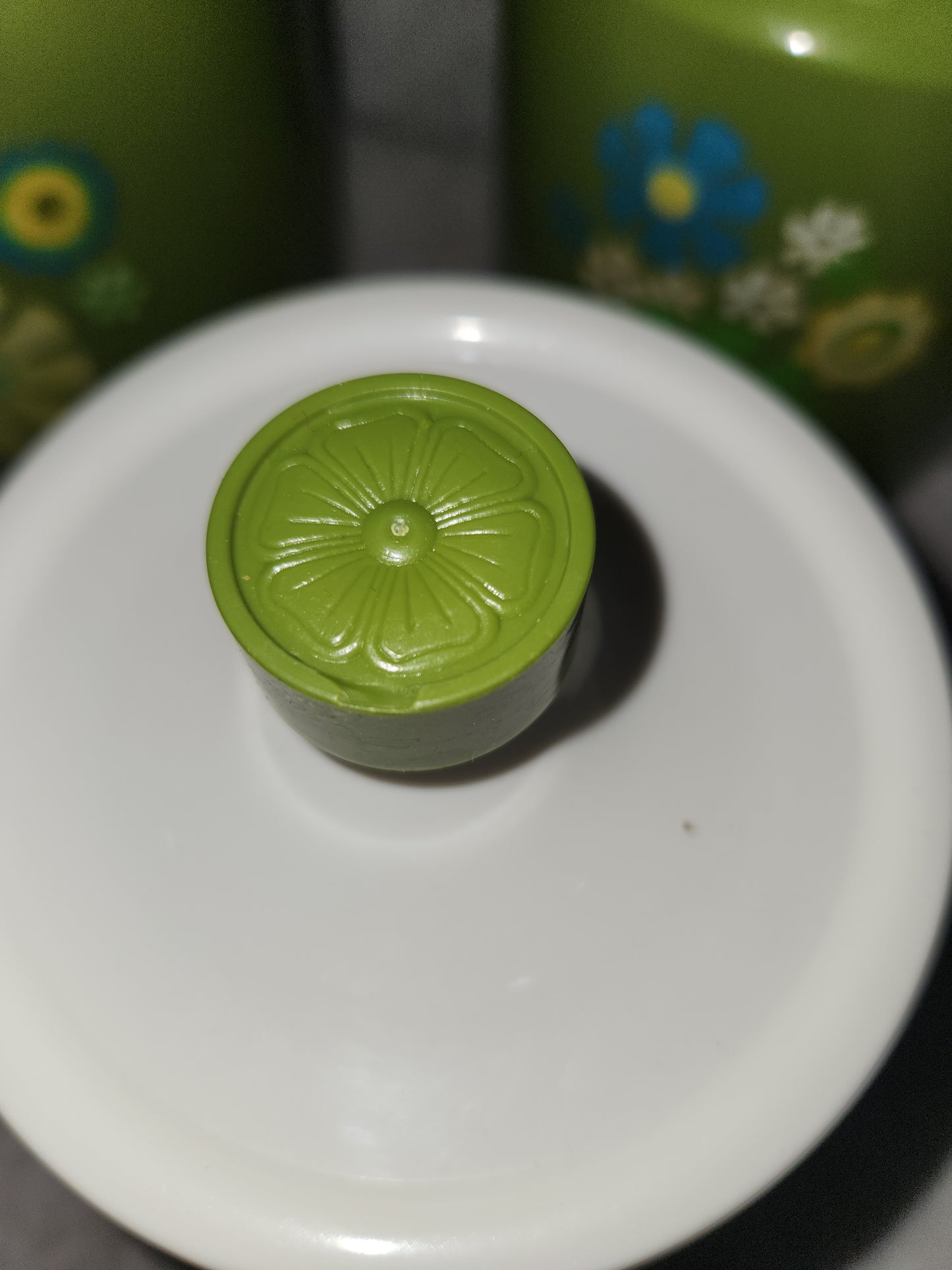 Vintage Kromex Floral Metal Canister Set 4 Avocado green. Can78