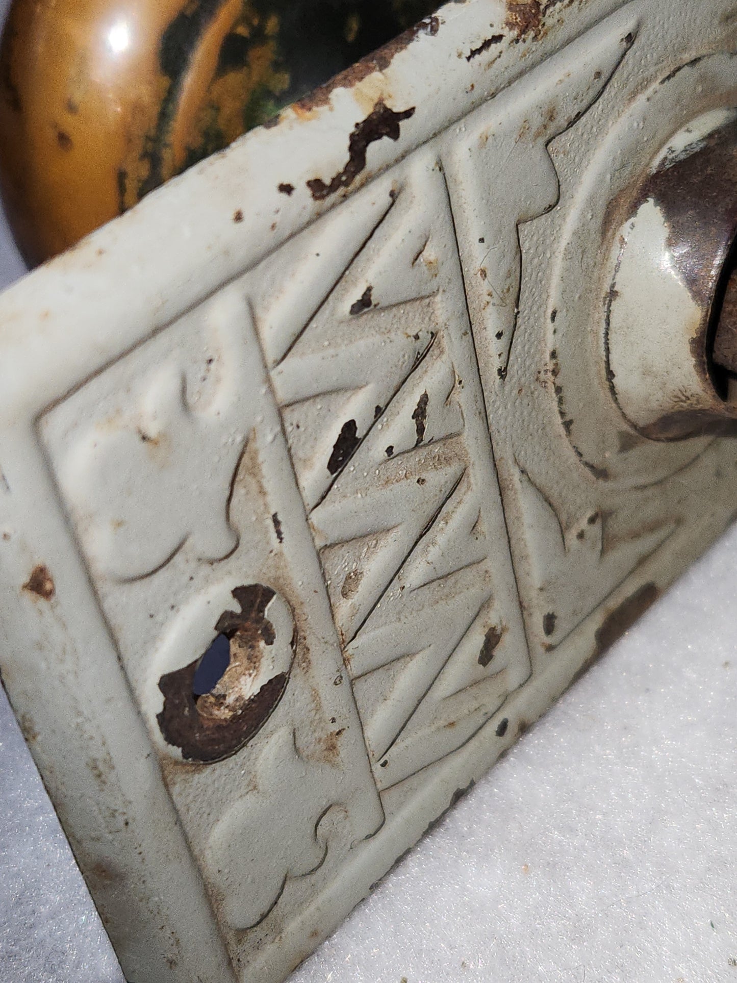 Antique Door Knob and Faceplate set kn1