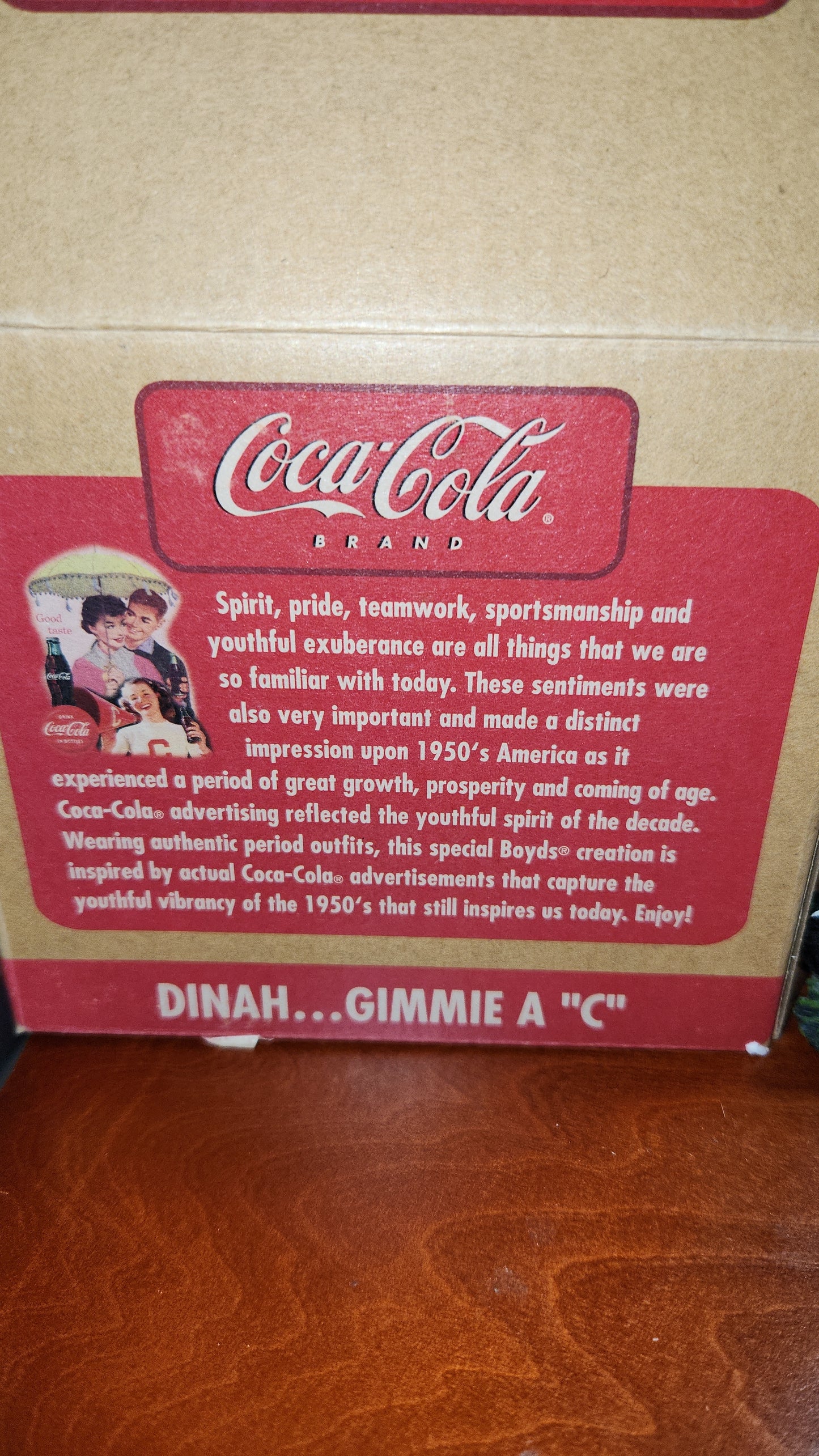Coca-Cola Coke Boyds Bear cheerleader Dinah Gimmie A "C" Figurine 919938 Coke cc231a