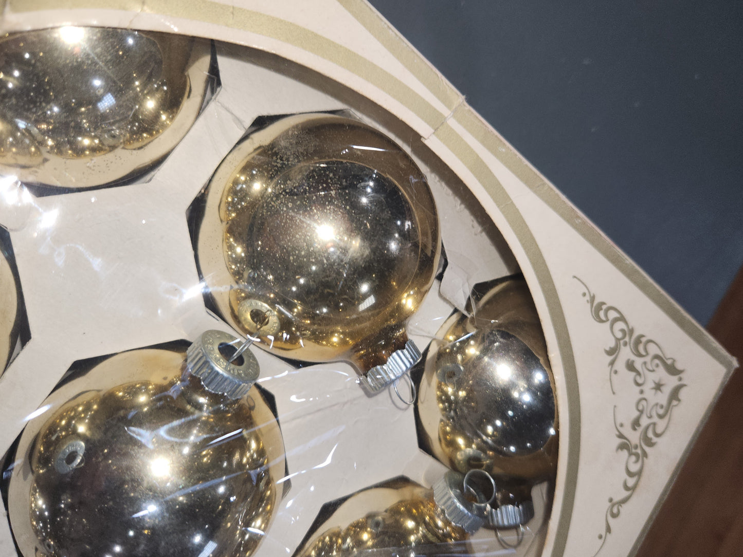 Box of Shiny Brite Brite gold ornament 2 1/2" bo43
