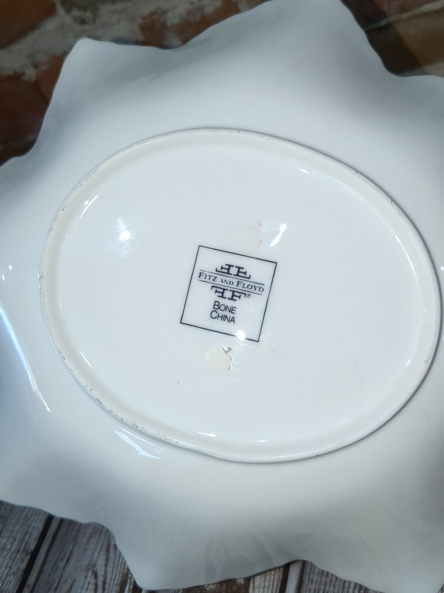 Fitz and Floyd White Leaf Bowl Bone China
