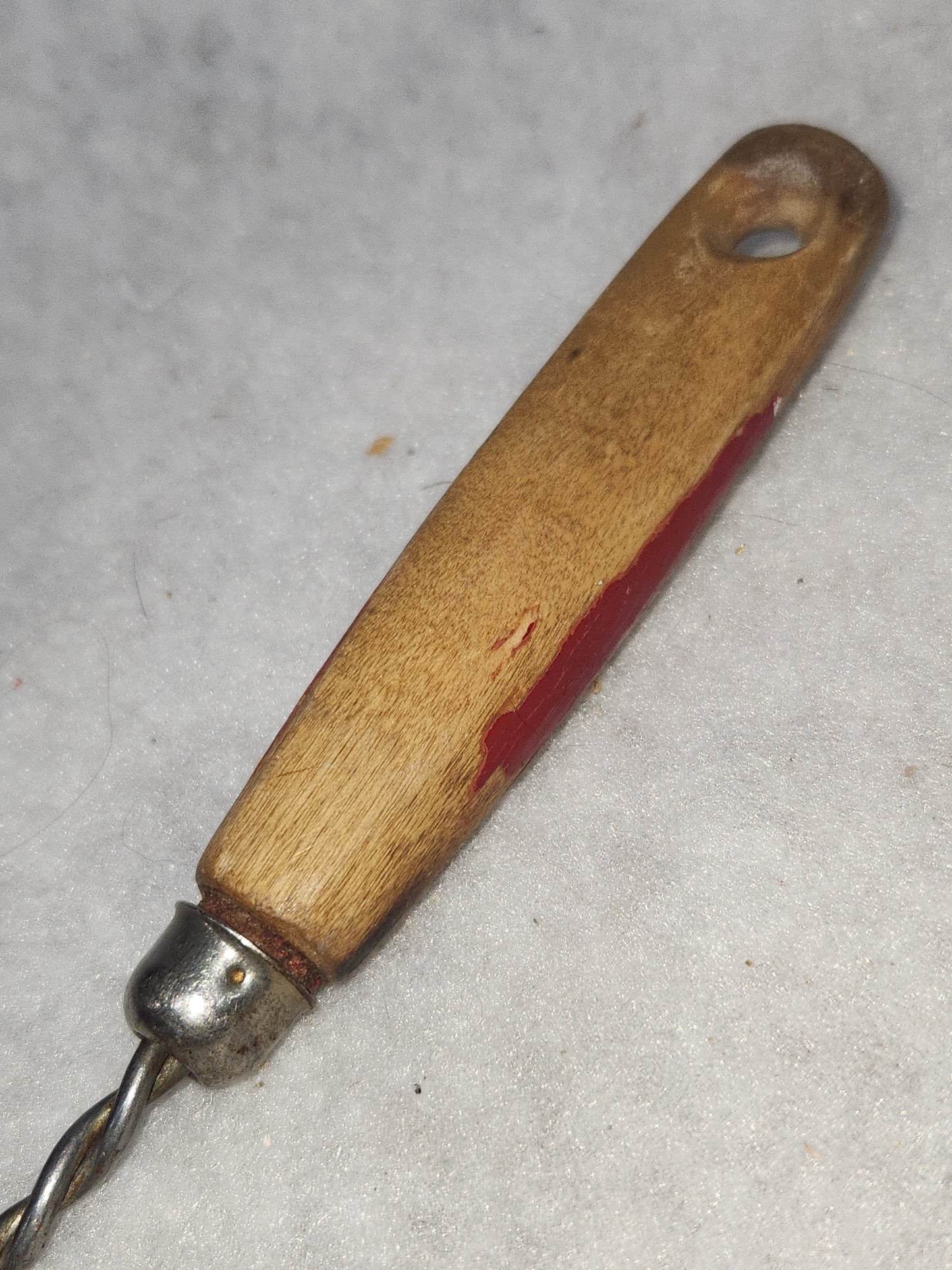 Vintage Kitchen Tool Utensil Twisted Coiled Whisk Stainless Steel worn red wooden handle ki88