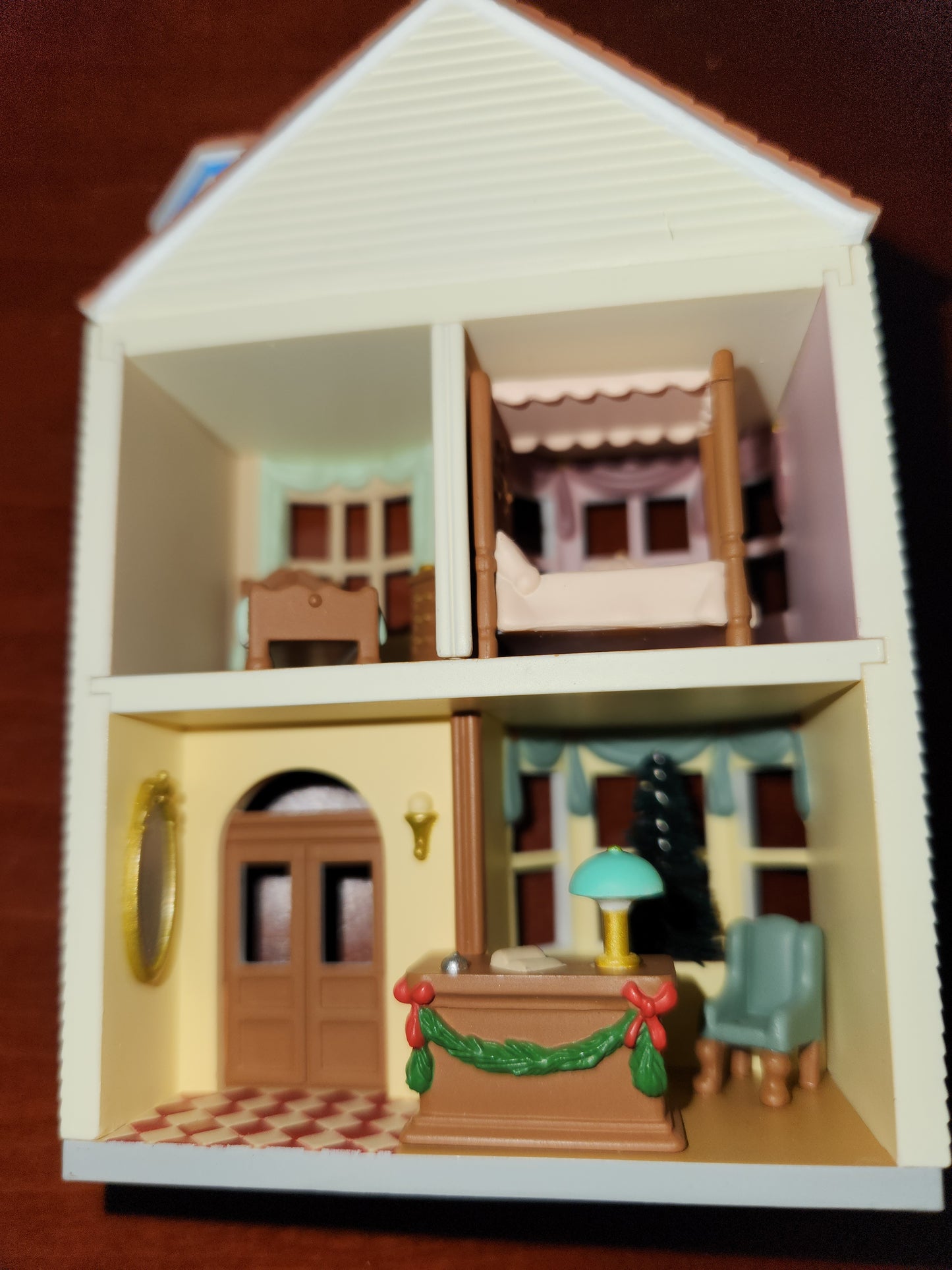 HH2002 Victorian Inn Ornament Hallmark Nostalgic Houses,