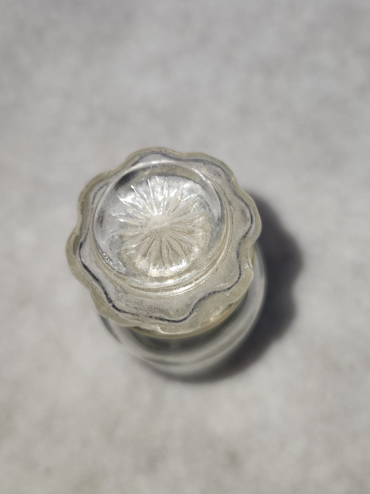Clear Glass Spice Jar Apothecary Style bottle with glass Stopper with a Plastic Seal g134