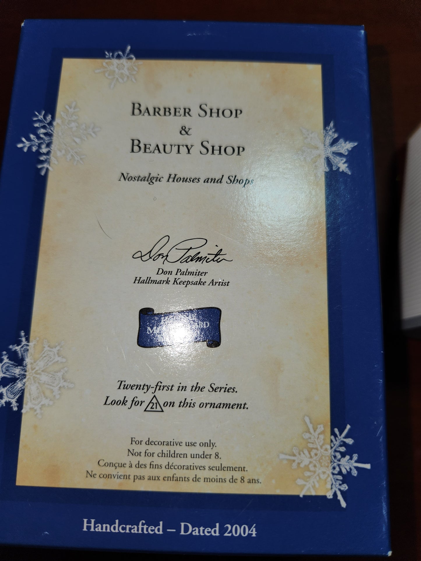 HH2004 barber and beauty shop Ornament Hallmark Nostalgic Houses