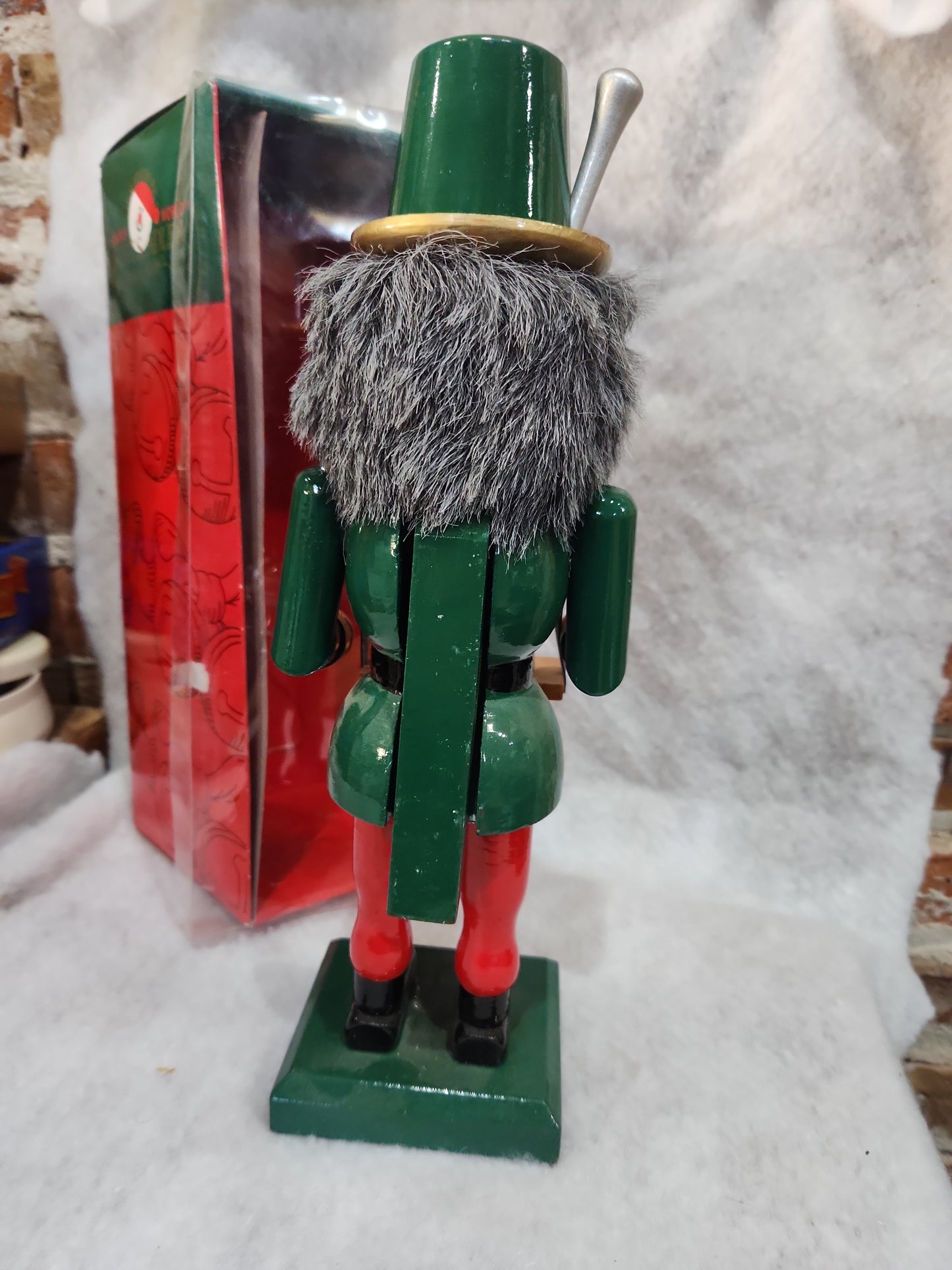Vintage Kurt Adler Wood Nutcracker Octoberfest German Nutcracker with Serving Tray, Beer, mug, and Pretzels nut71
