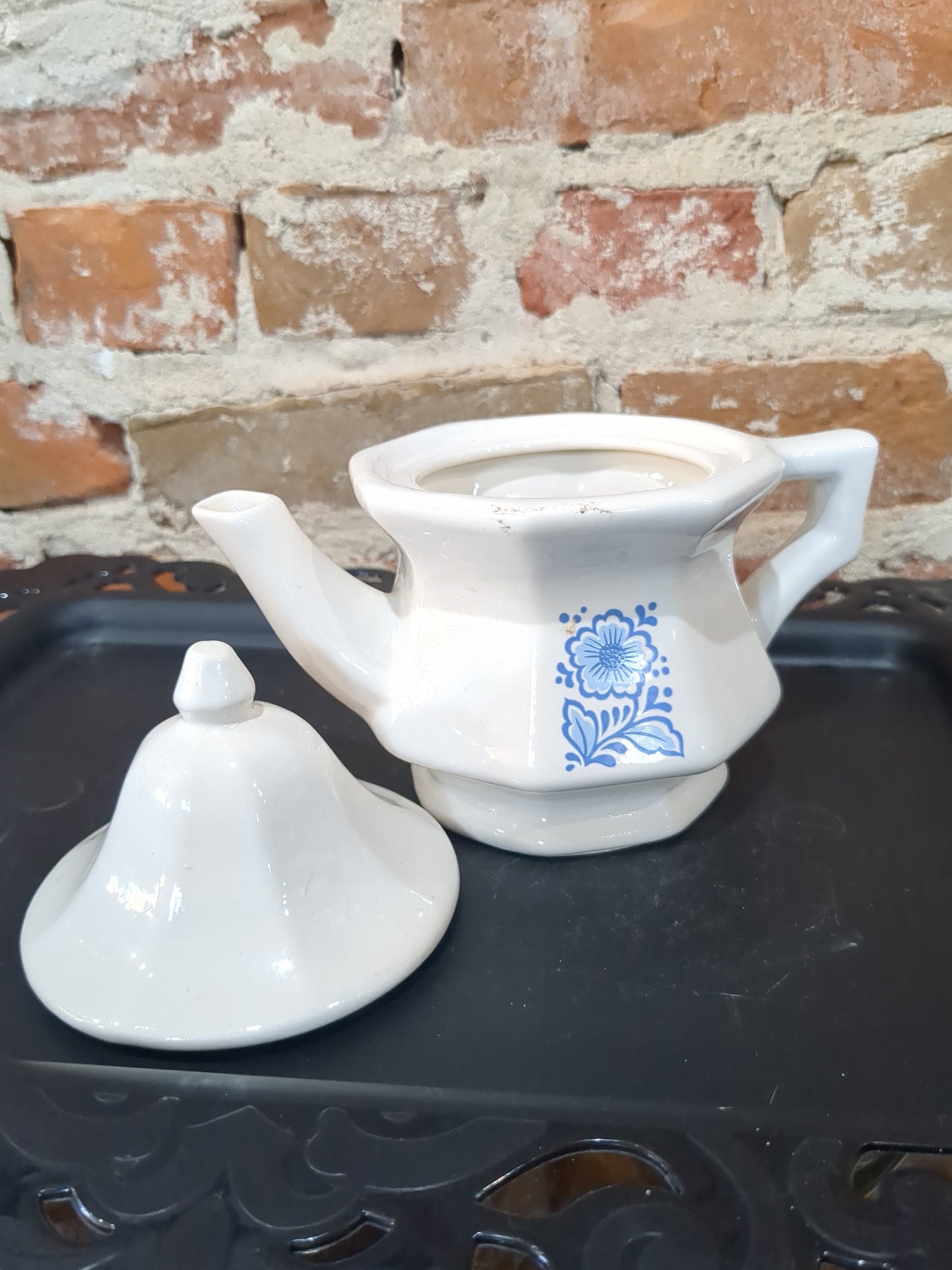 Vintage Avon Blue & White China Teapot av12