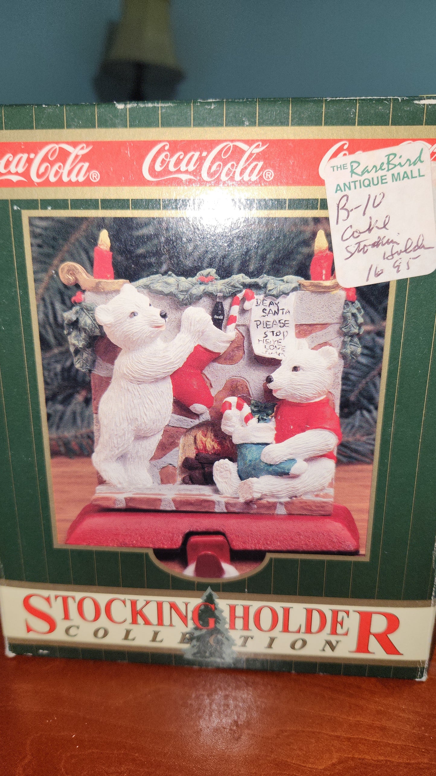 Vintage Coca-Cola Coke Cast Iron Stocking Holder - 1997 Bears at Fireplace cc262