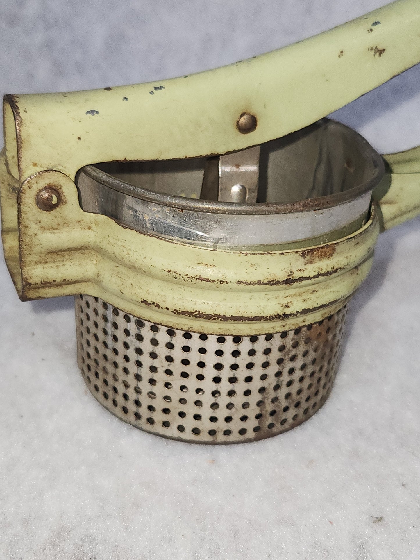 Vintage Old Green Potato Ricer Dirty Mint Green Handle Universal No Makers Mark kit920