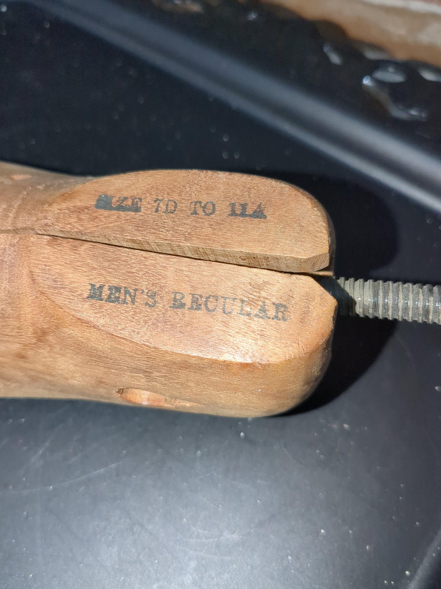 Vintage Shoe Stretcher Mens Medium 7D-11A Wooden & Metal Parts Made In Taiwan sh775