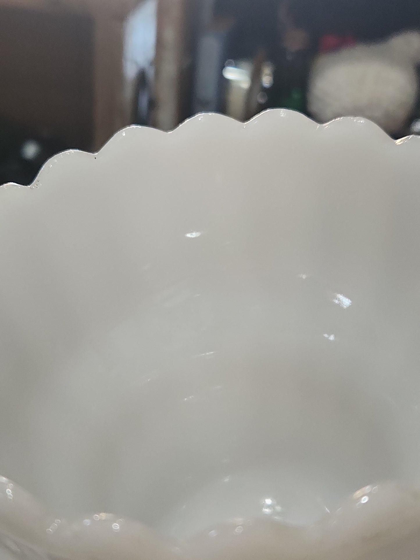 Vintage Milk Glass Ribbed, flutted Scalloped edge compote dish on pedestal candy planter dessert mg56