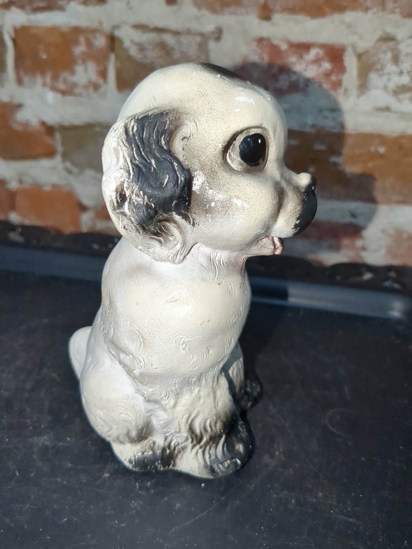 Vintage chalkware dog cw34