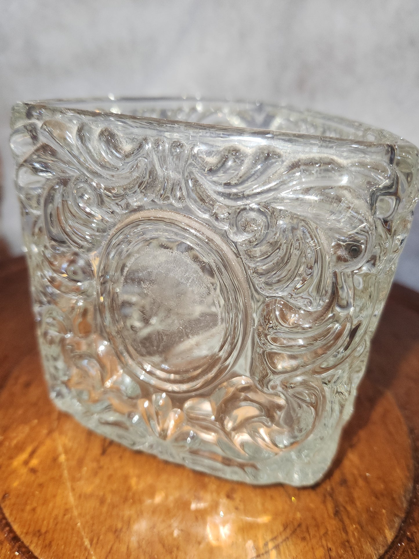 Avon Pressed Glass Triangle Shaped Clear Swirl candle holder vase Collectible av919