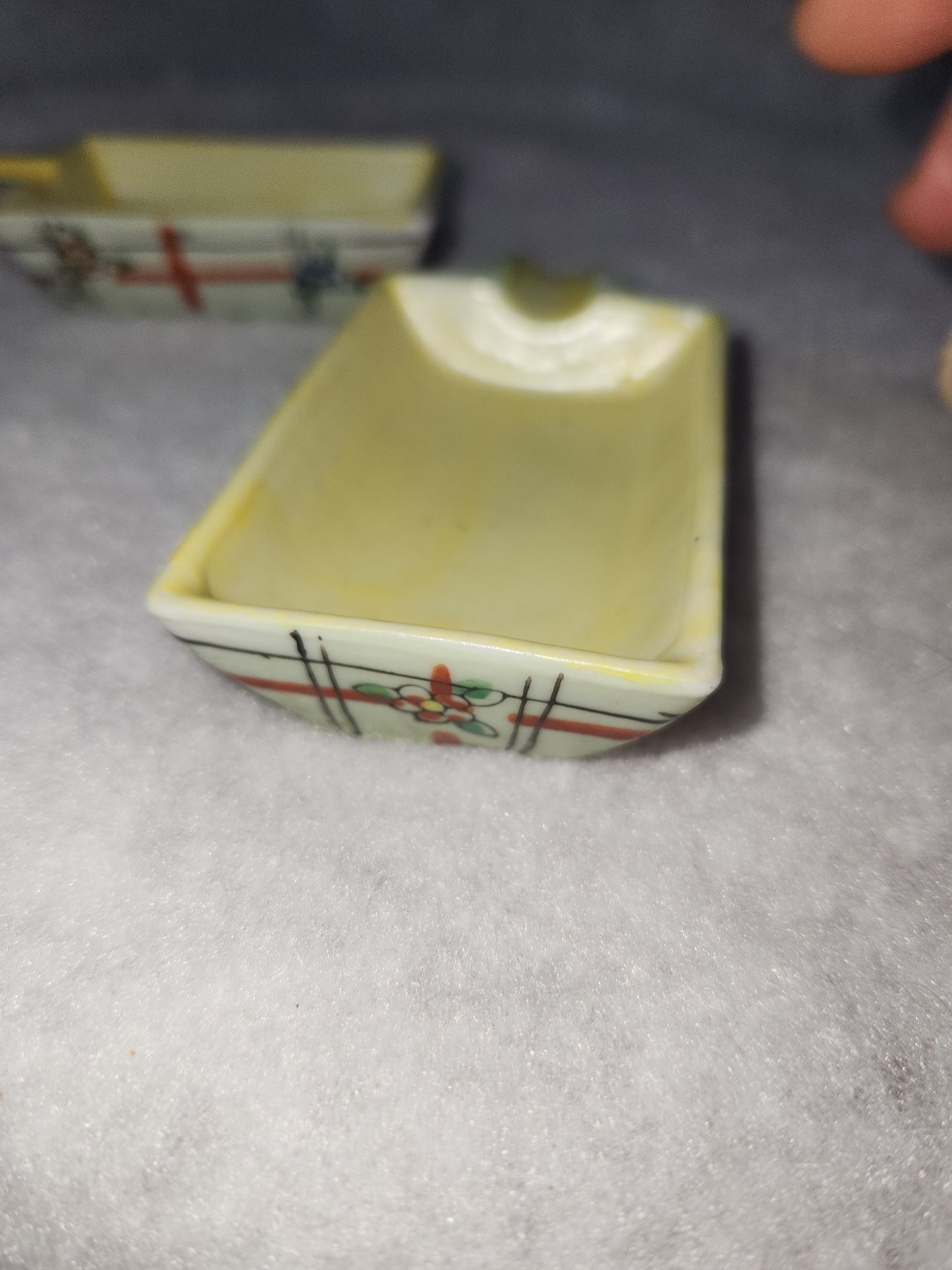 Vintage set of 2 replacement ashtrays for 1940’s Kitty Cat Cigarette box and ashtray set. Ceramic Japan ash2
