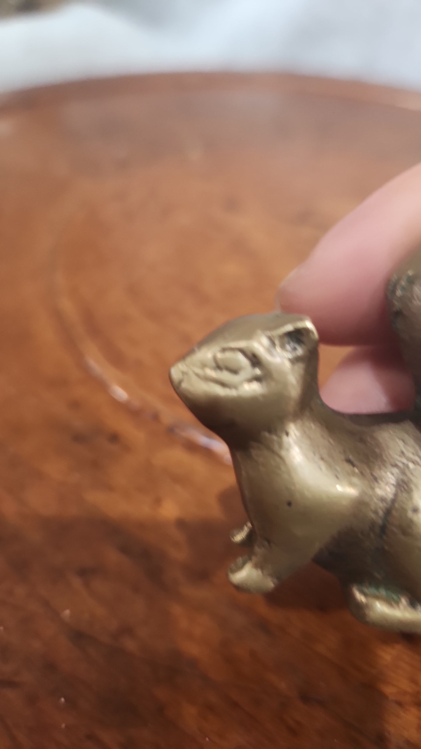 Miniature brass squirrel br90