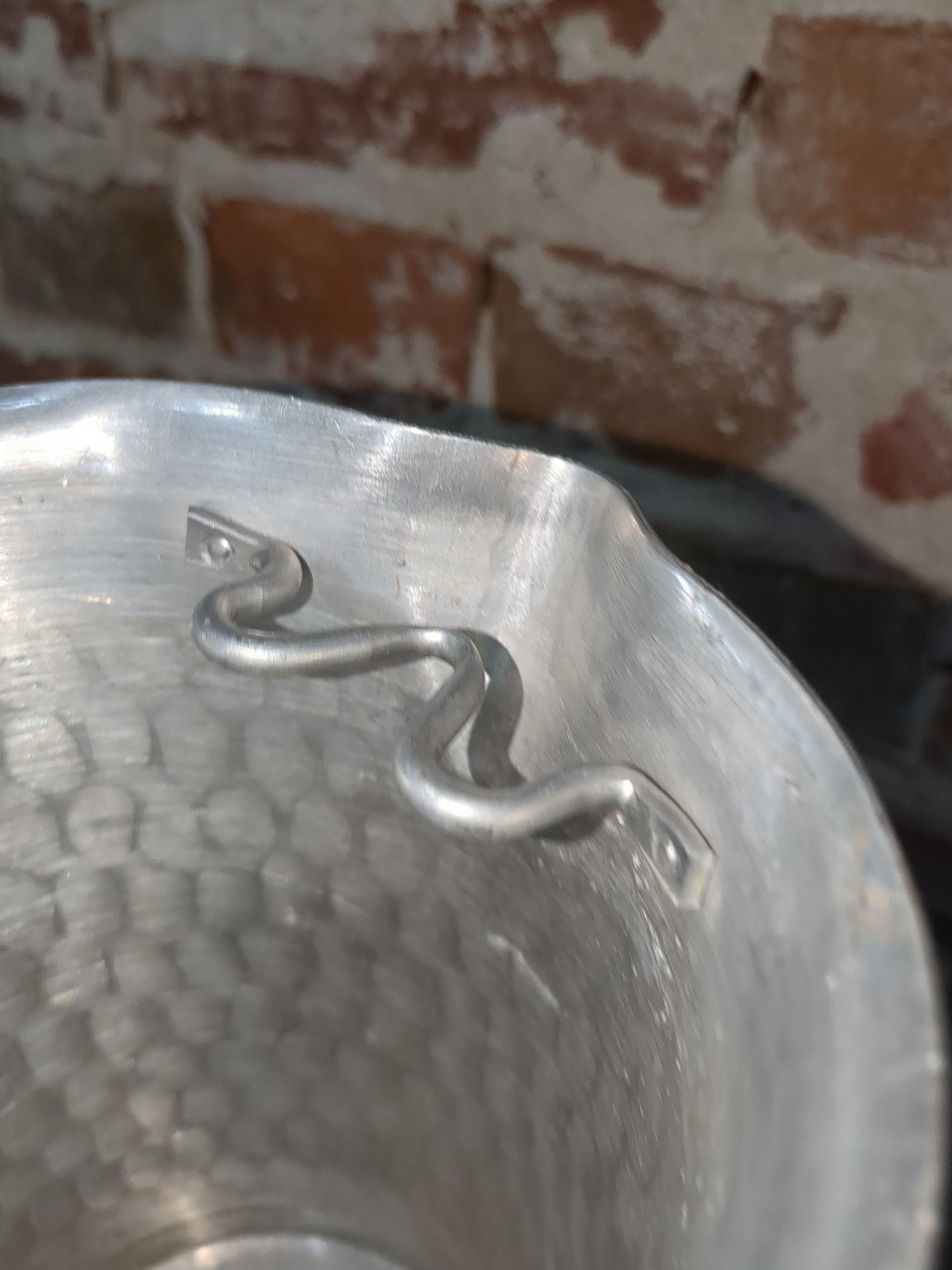 Vintage hammered aluminum pitcher alu115
