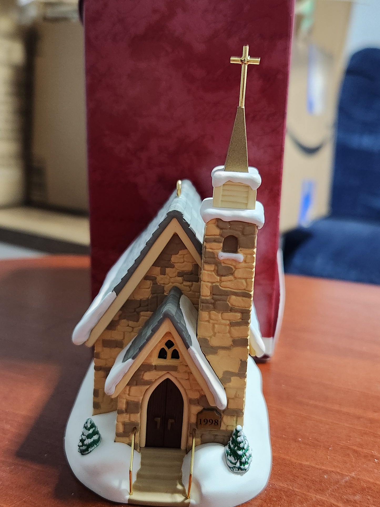Vintage Hallmark Keepsake Ornament The Stone Church Magic 1st in Candlelight Services Series 1998 ho154
