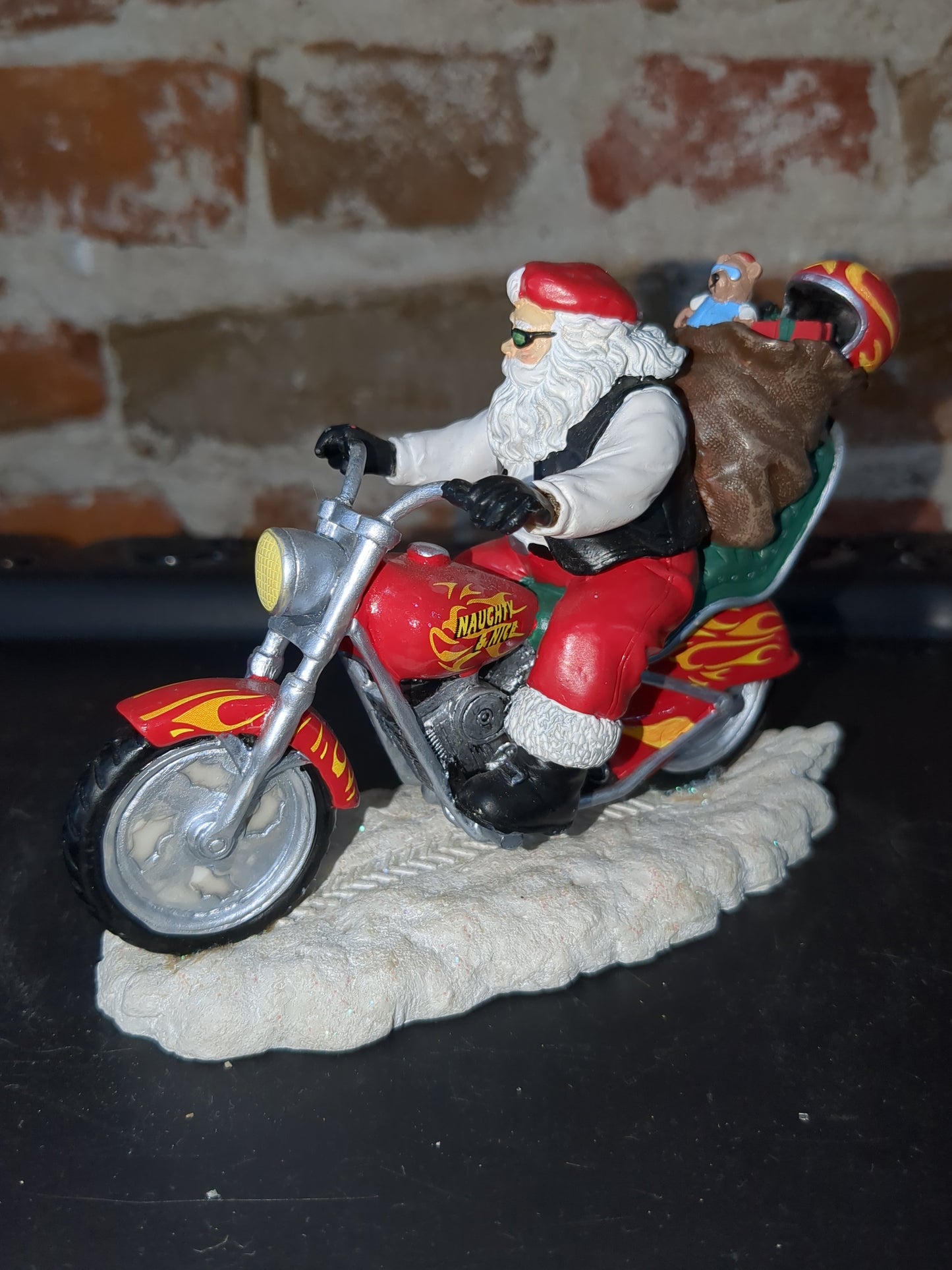 Christmas Limited Edition Rebel Without A Claus motorcycle Figurine "Santa Claus is Cruisin' to town" by Hamilton r10
