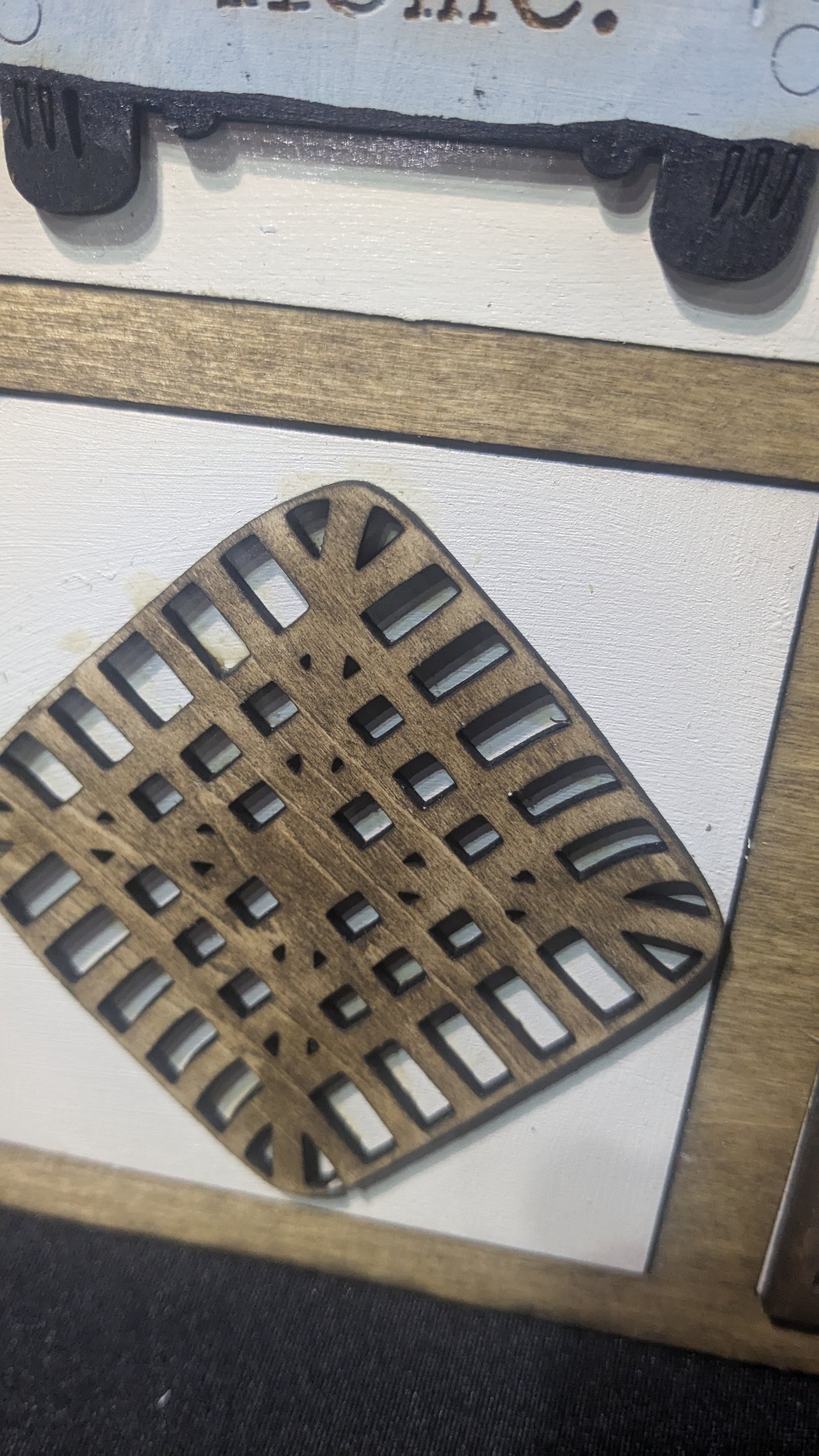 Interchangeable Flat tiered tray Welcome refill, no frame included.