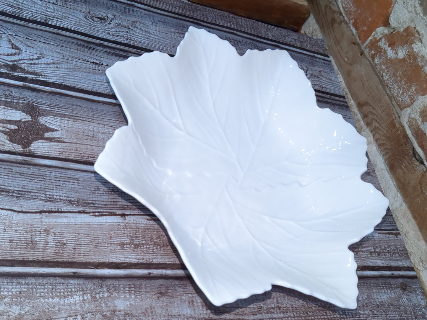 Fitz and Floyd White Leaf Bowl Bone China
