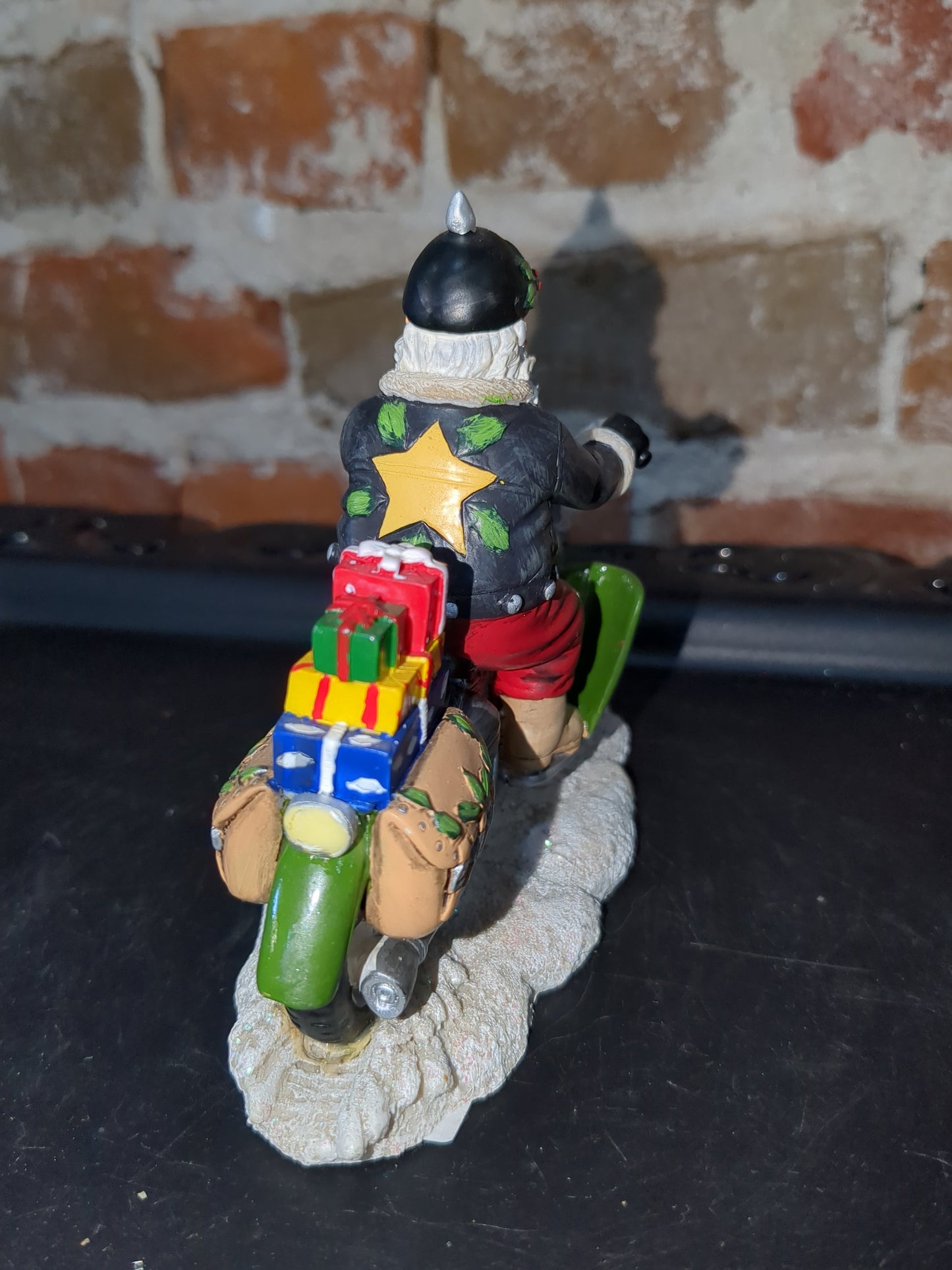 Christmas Limited Edition Rebel Without A Claus motorcycle Figurine "full throttle Christmas" by Hamilton r4